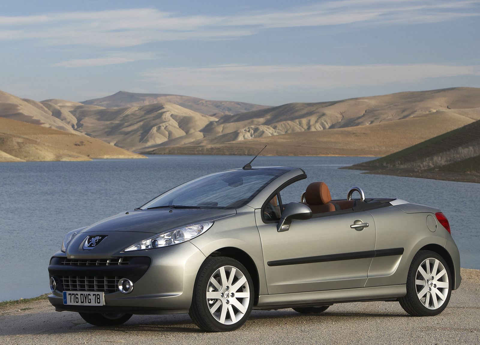 Peugeot 207 CC photo #17
