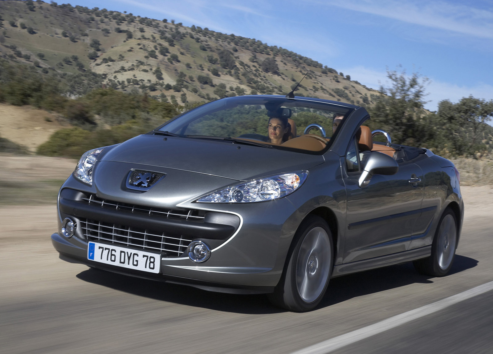 Peugeot 207 CC photo #18