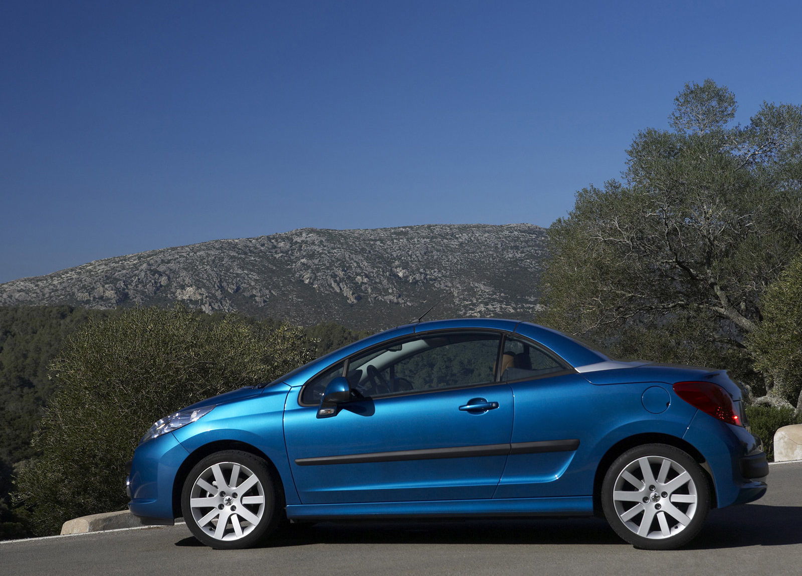 Peugeot 207 CC photo #28