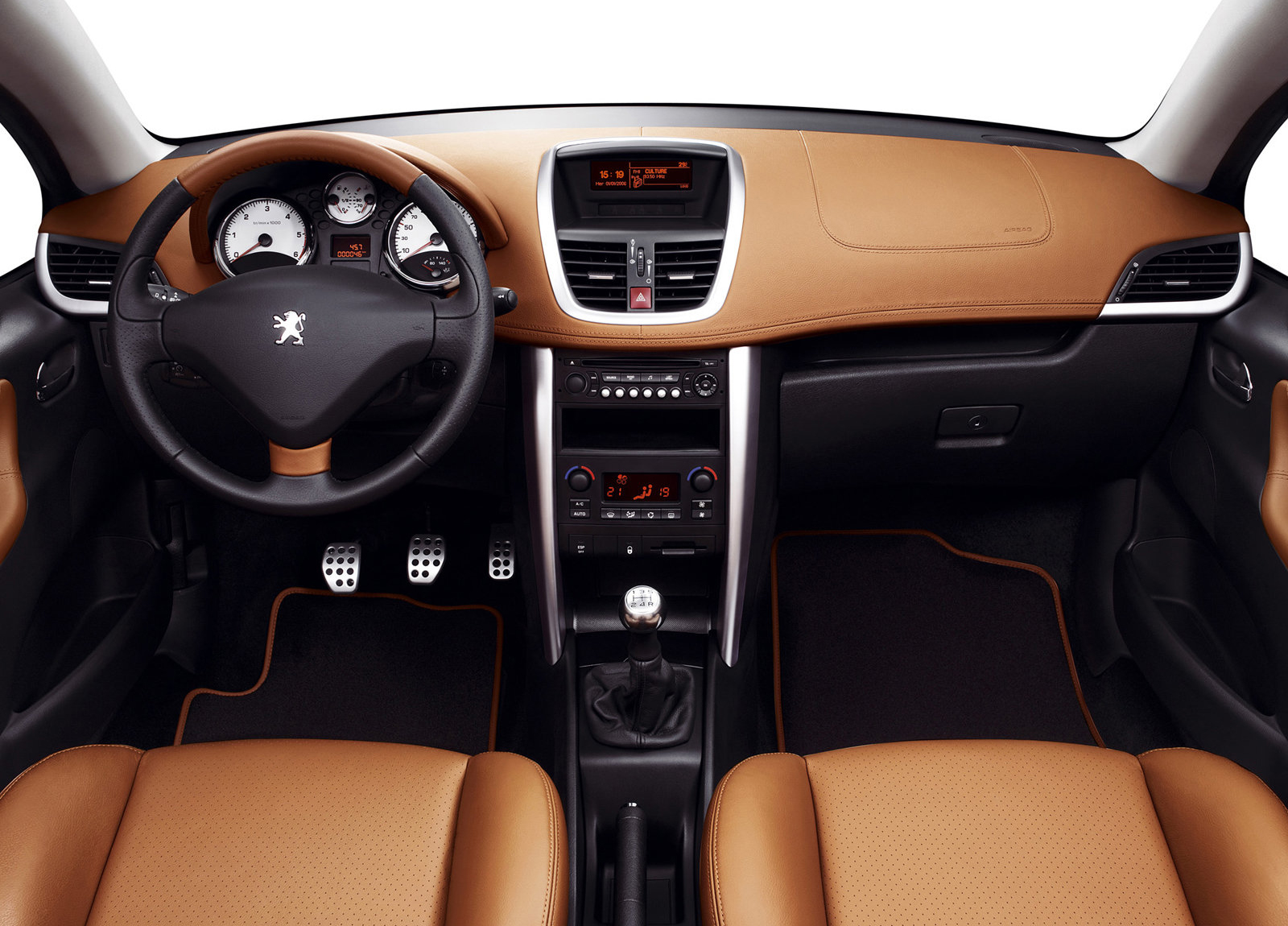 Peugeot 207 CC photo #37
