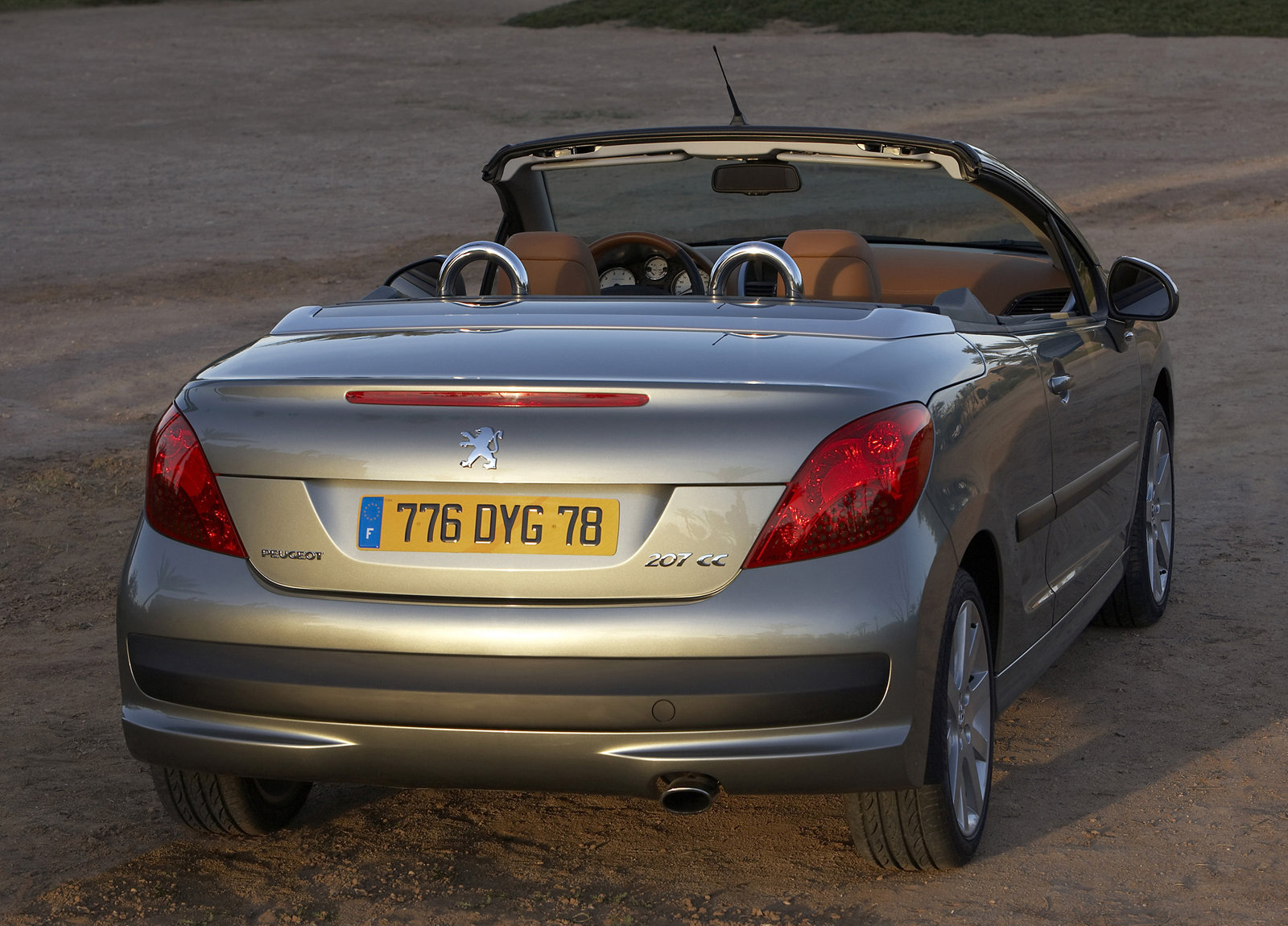 Peugeot 207 CC photo #45