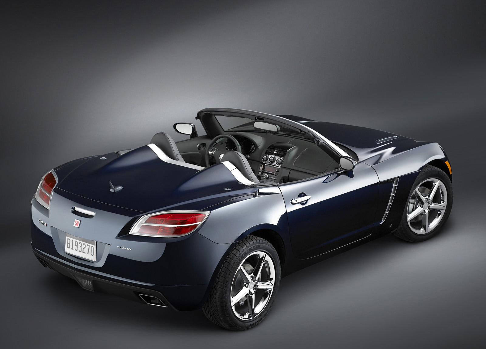 Saturn Sky Red Line photo #11