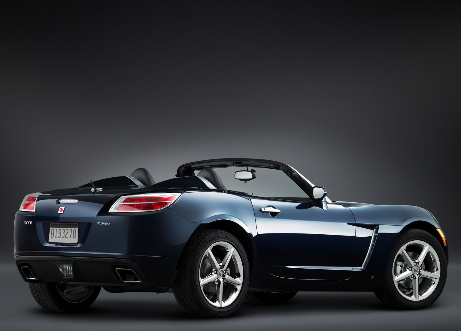 Saturn Sky Red Line photo #12