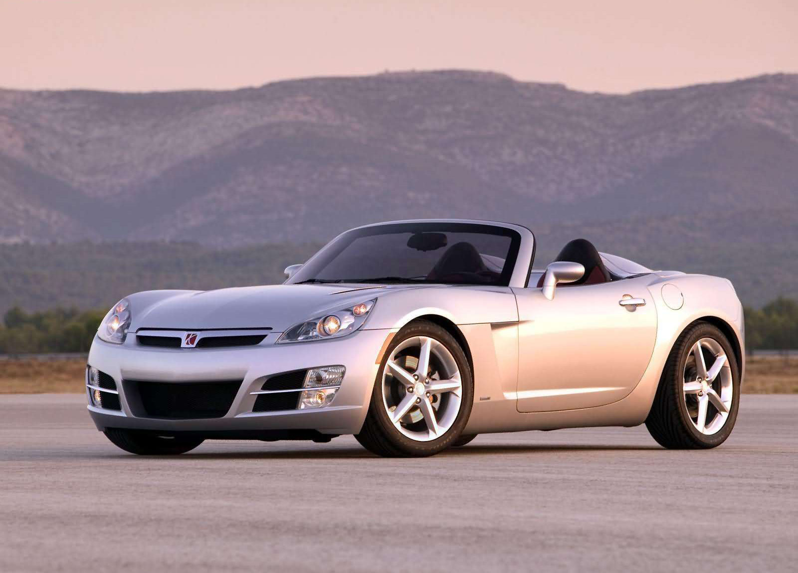 Saturn Sky photo #1