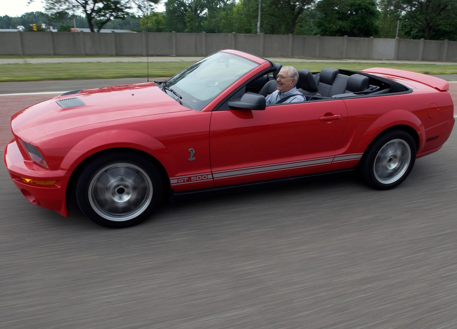 Shelby Ford Mustang GT500 Convertible photo #3