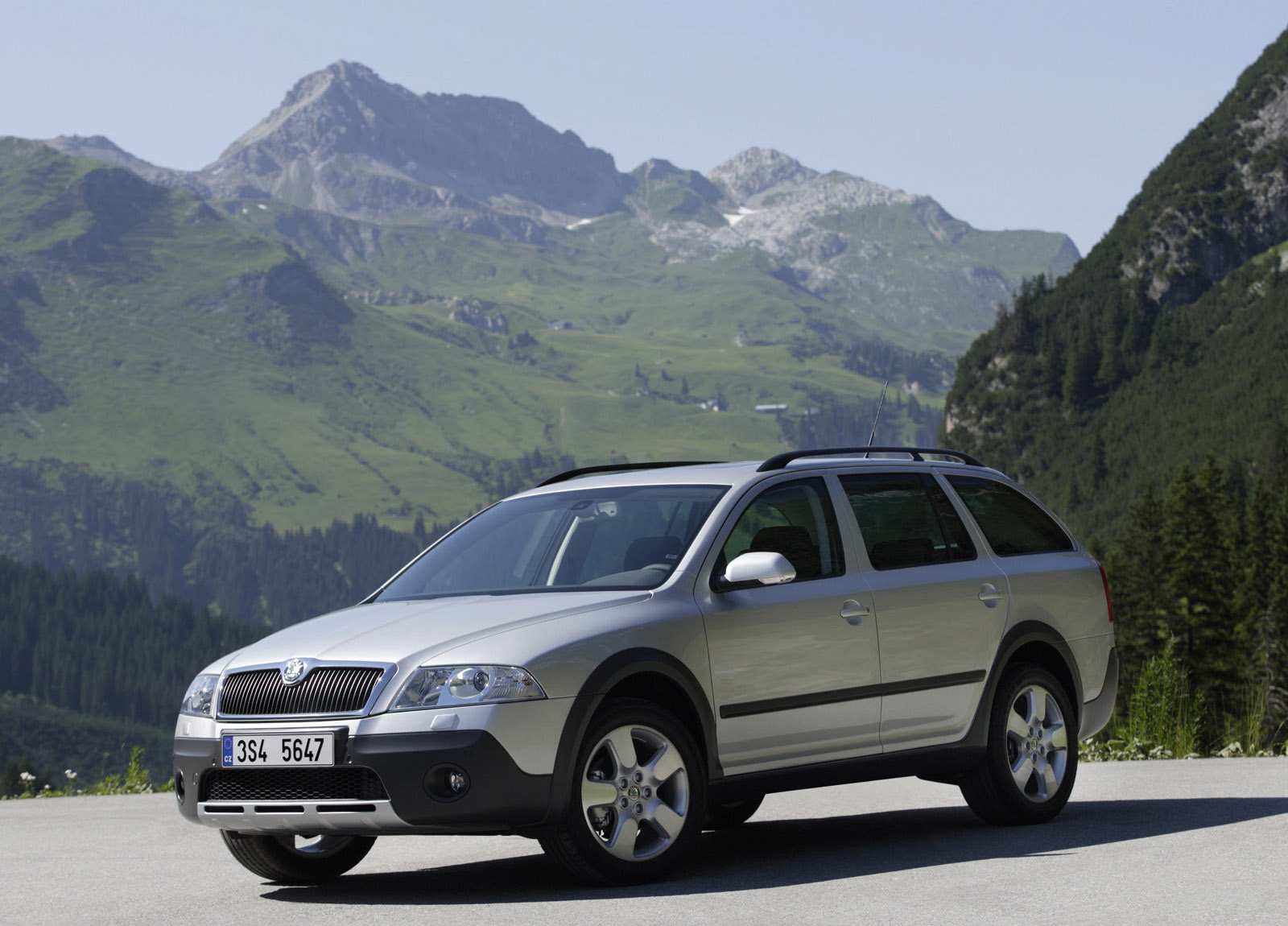 Skoda Octavia Scout photo #2