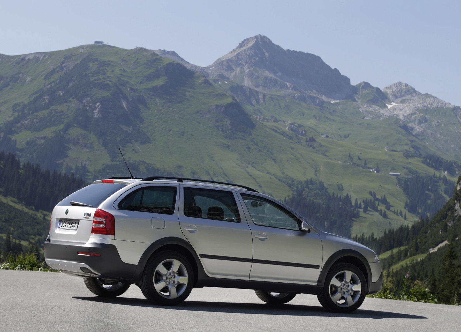 Skoda Octavia Scout photo #14