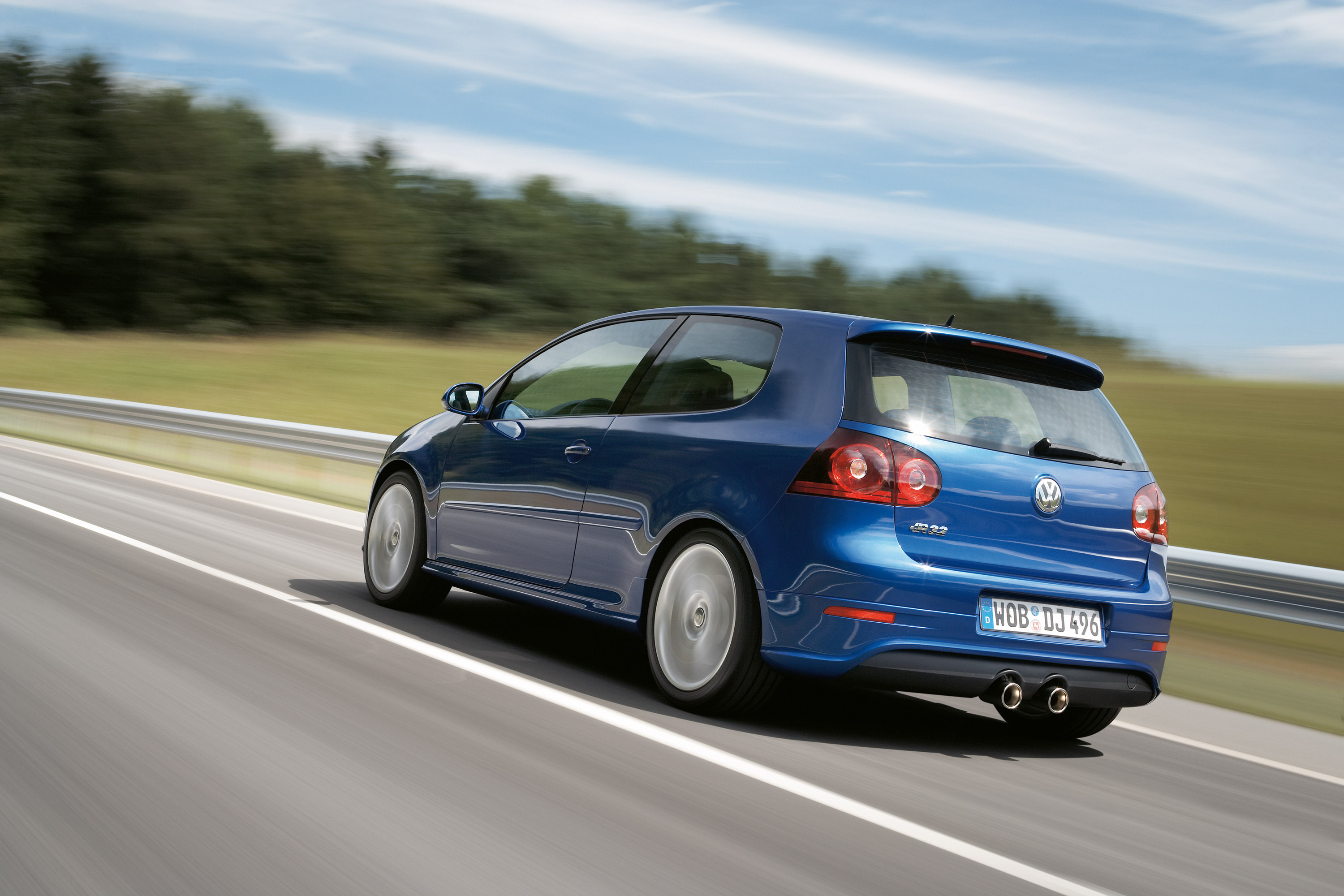 Volkswagen Golf R32 photo #7