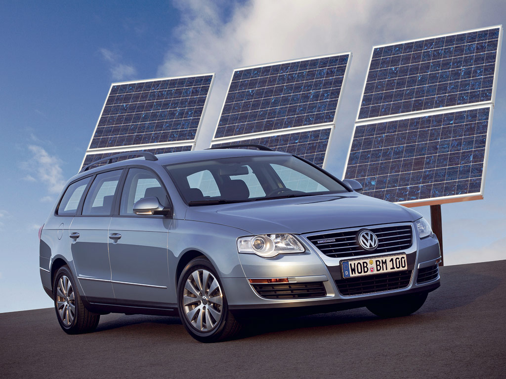 Volkswagen Passat BlueMotion photo #1