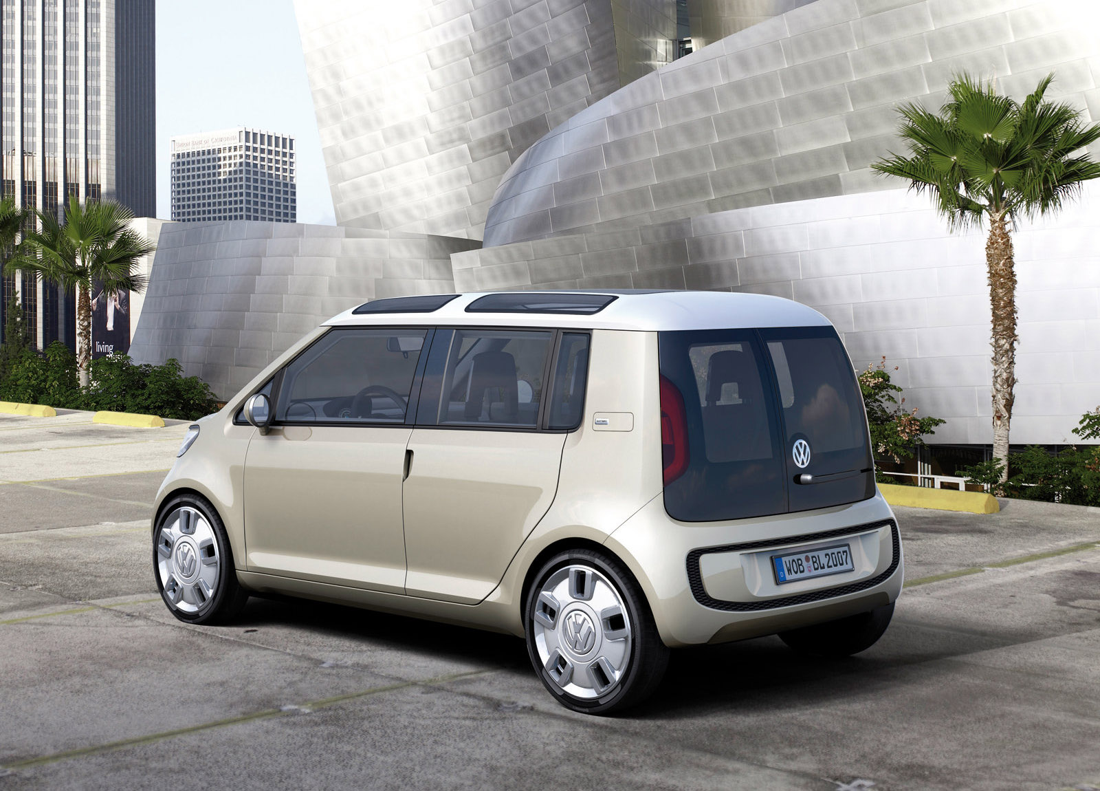 Volkswagen Space Up Blue Concept photo #17