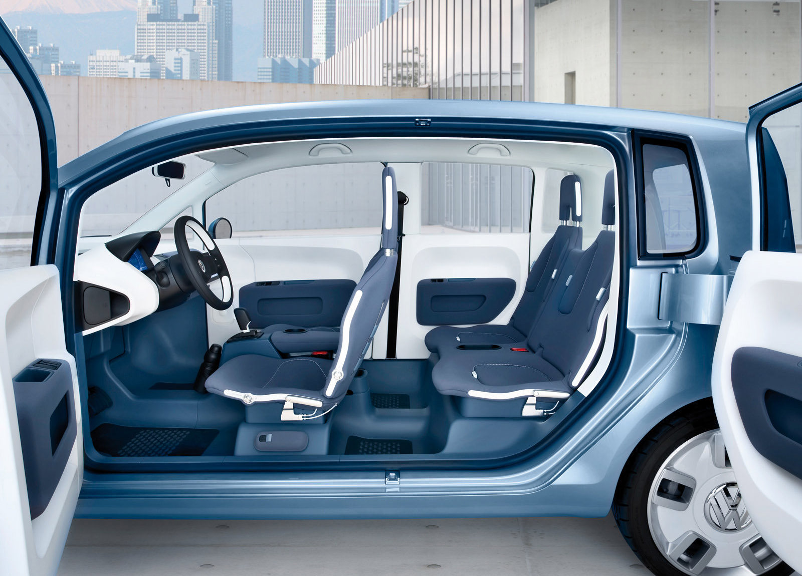 Volkswagen Space Up photo #5