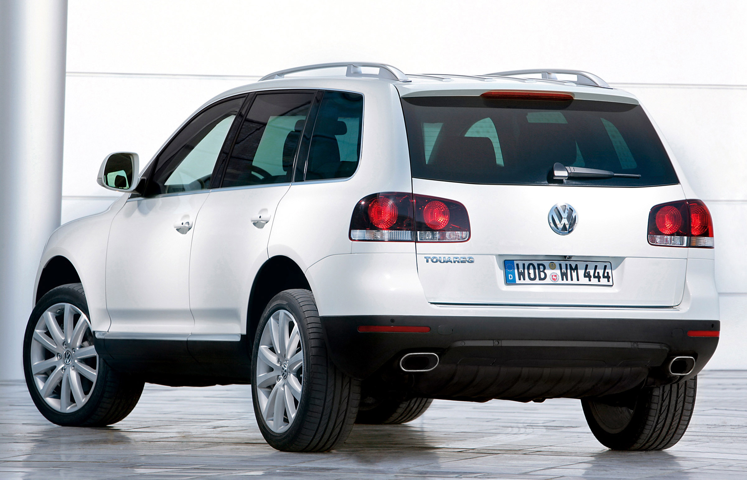 2007 Volkswagen Touareg Blue TDI HD Pictures