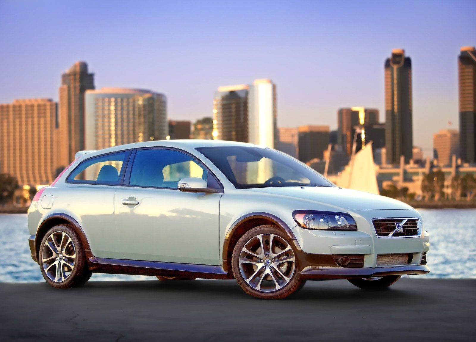 Volvo C30 photo #26