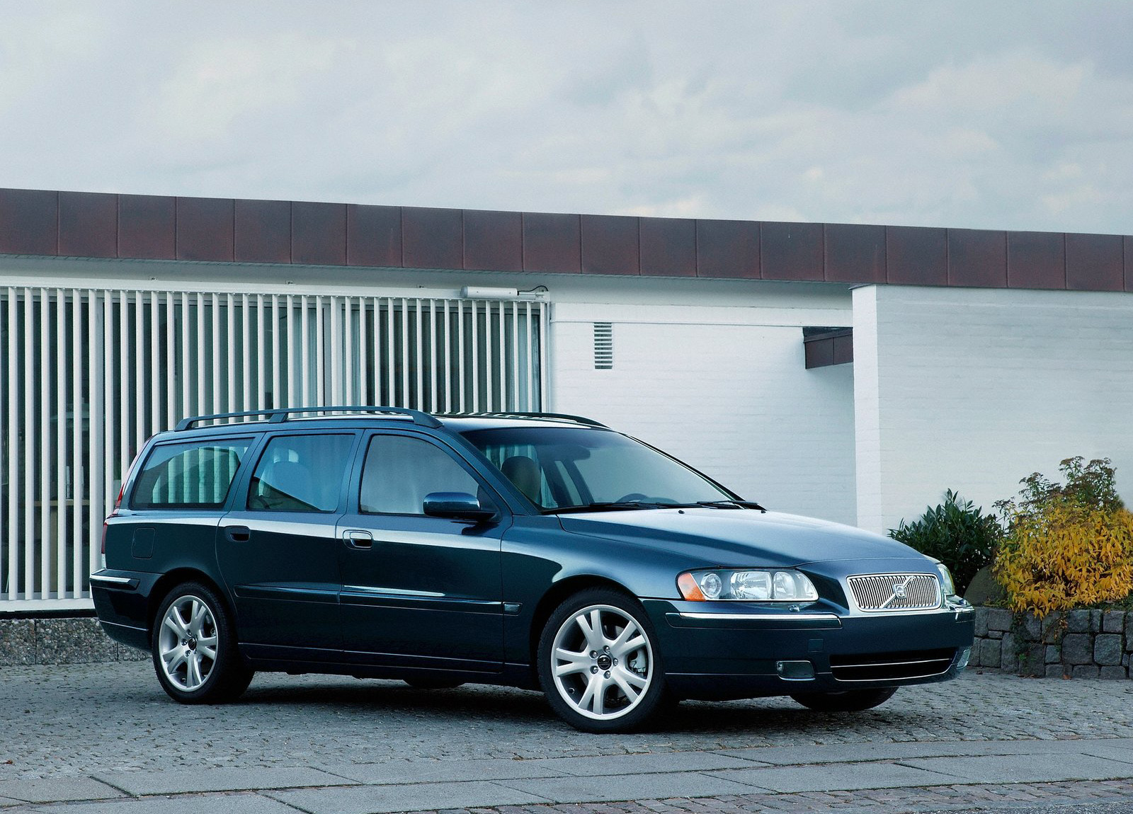 Volvo V70 photo #3