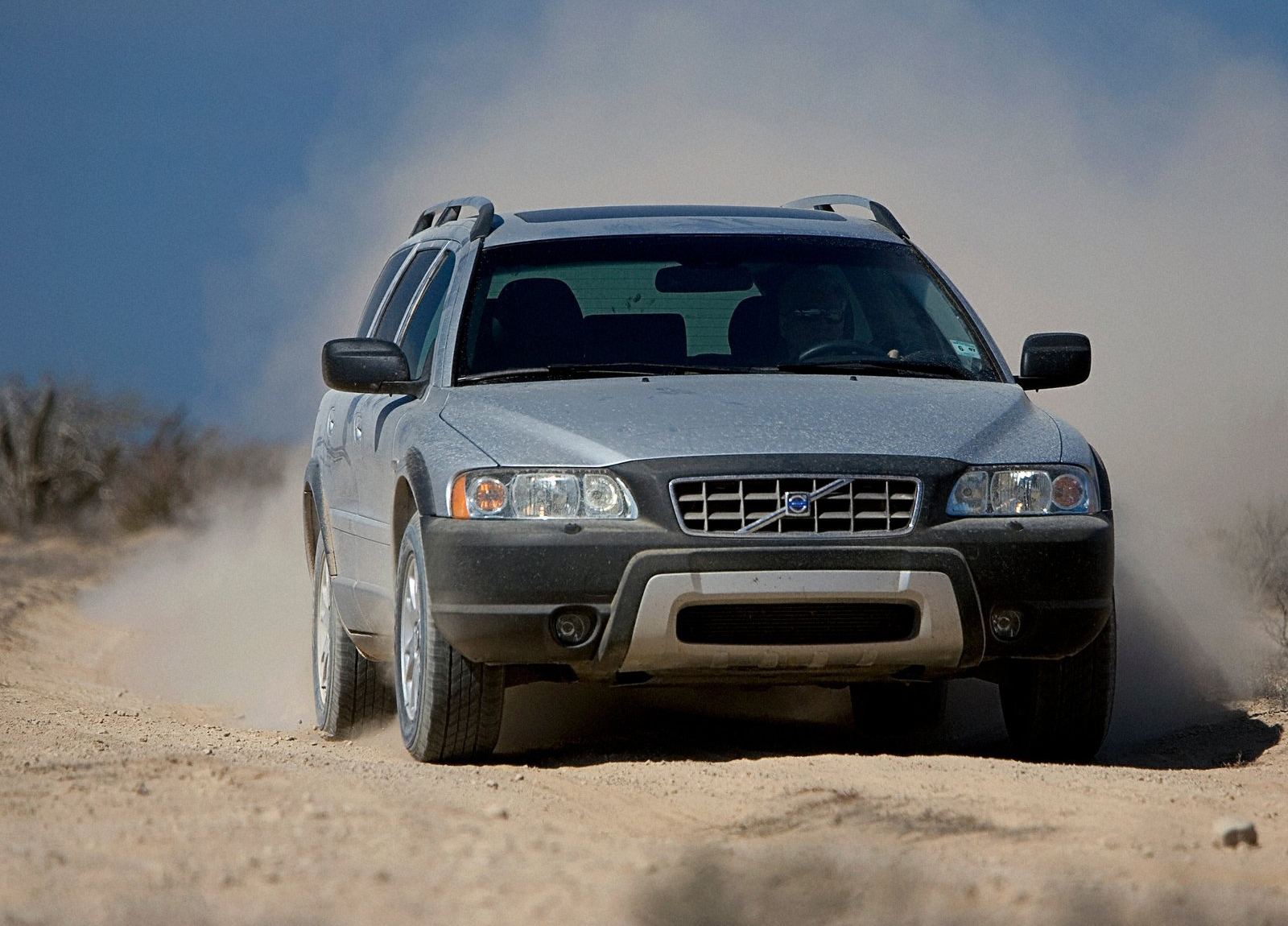 Volvo XC70 photo #6
