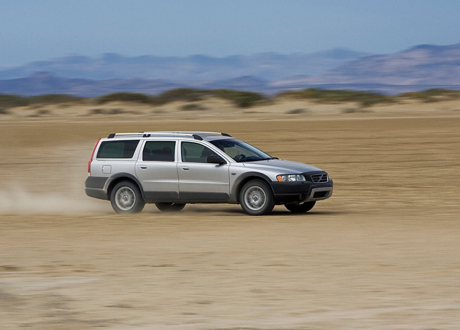 Volvo XC70 photo #8