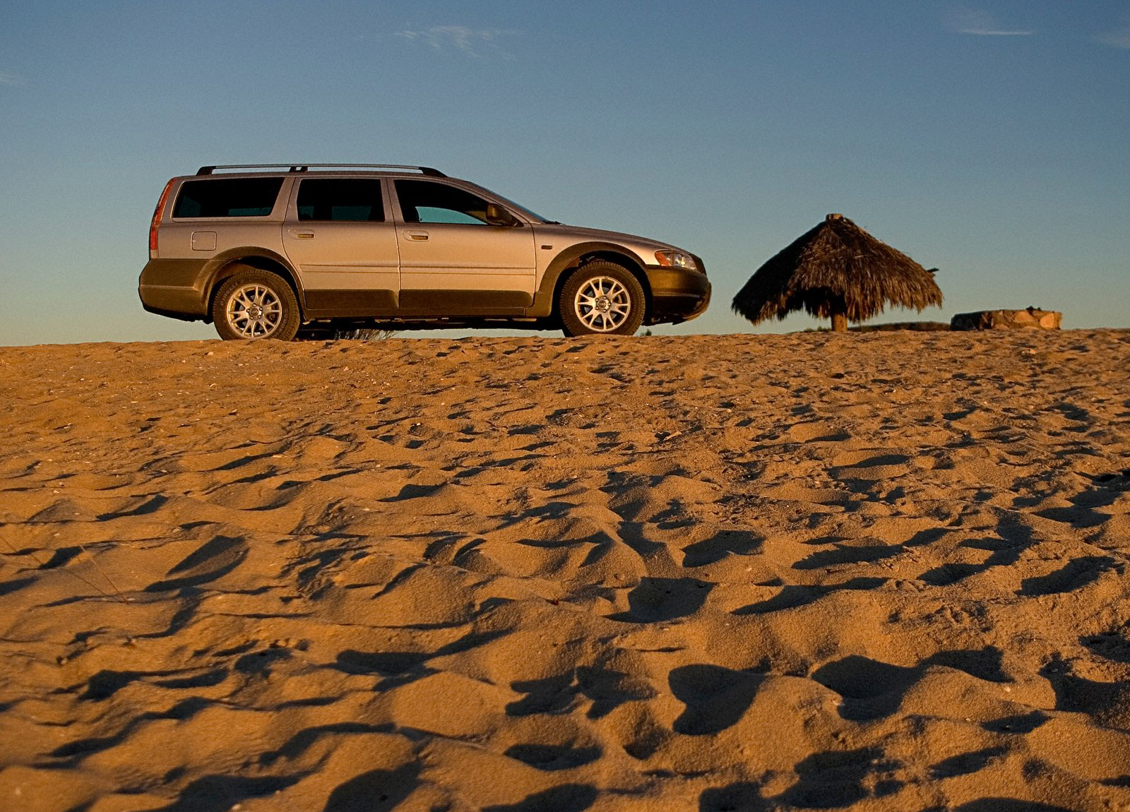 Volvo XC70 photo #9