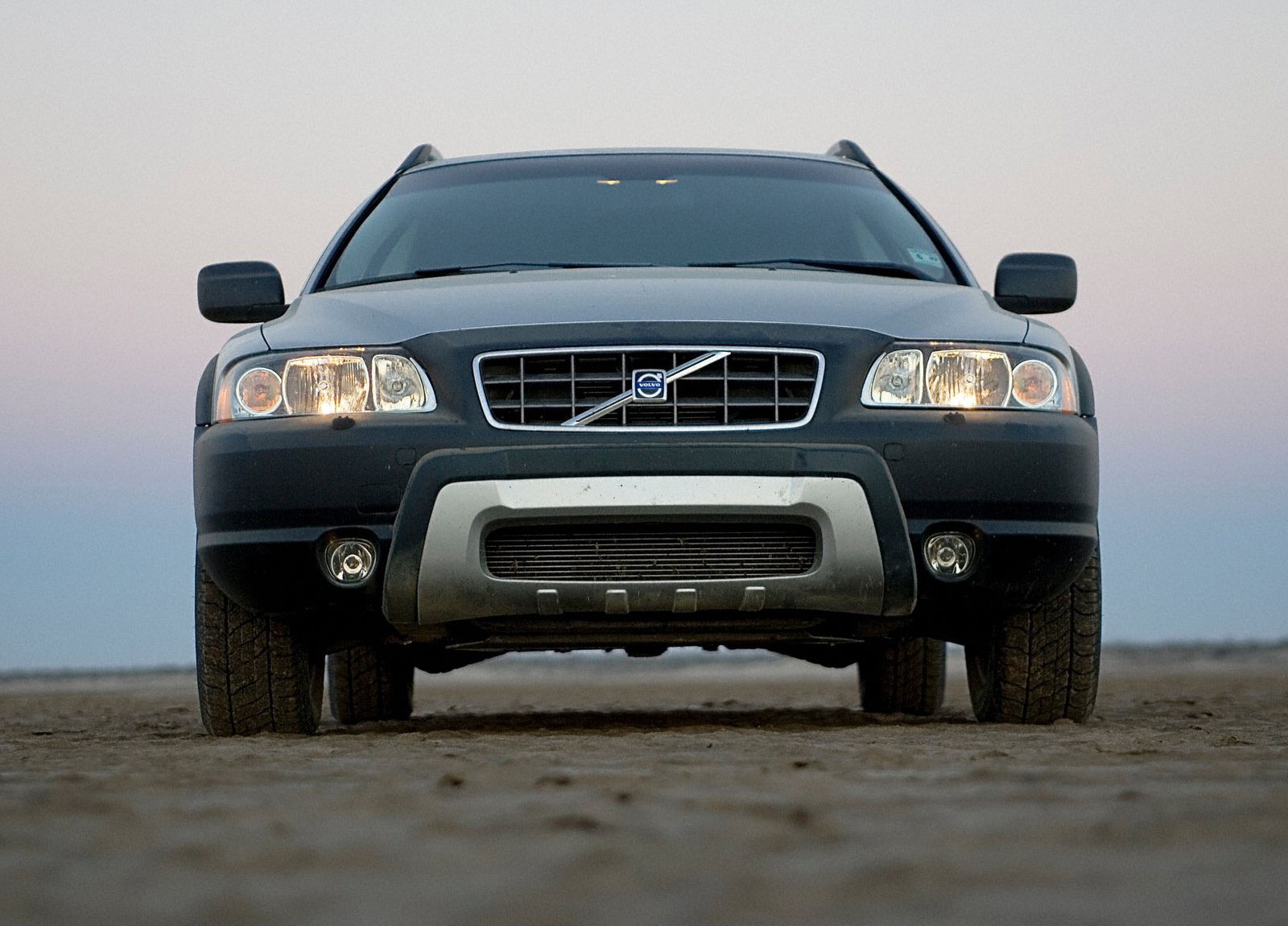Volvo XC70 photo #12