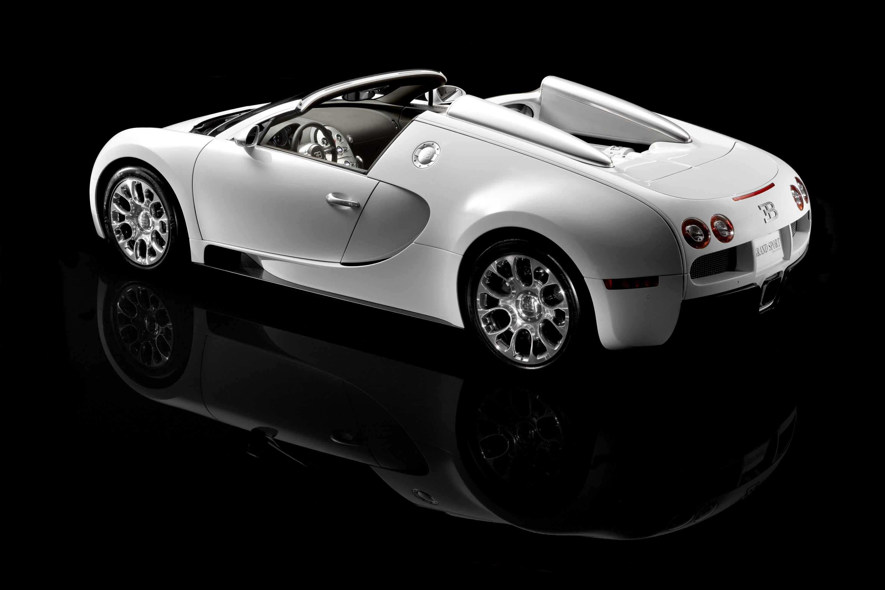 Bugatti Veyron 16.4 Grand Sport photo #25