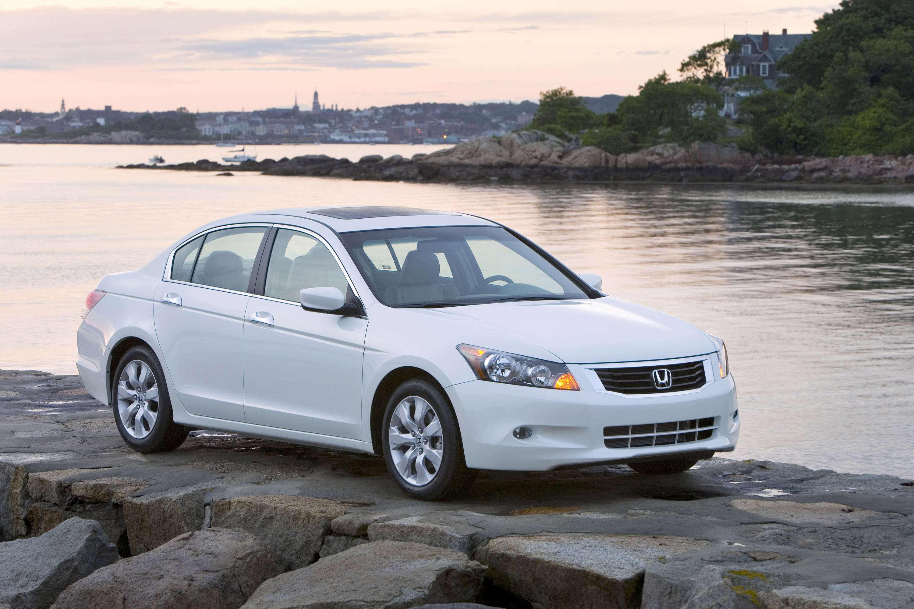Honda Accord EX-L V6 Sedan photo #22