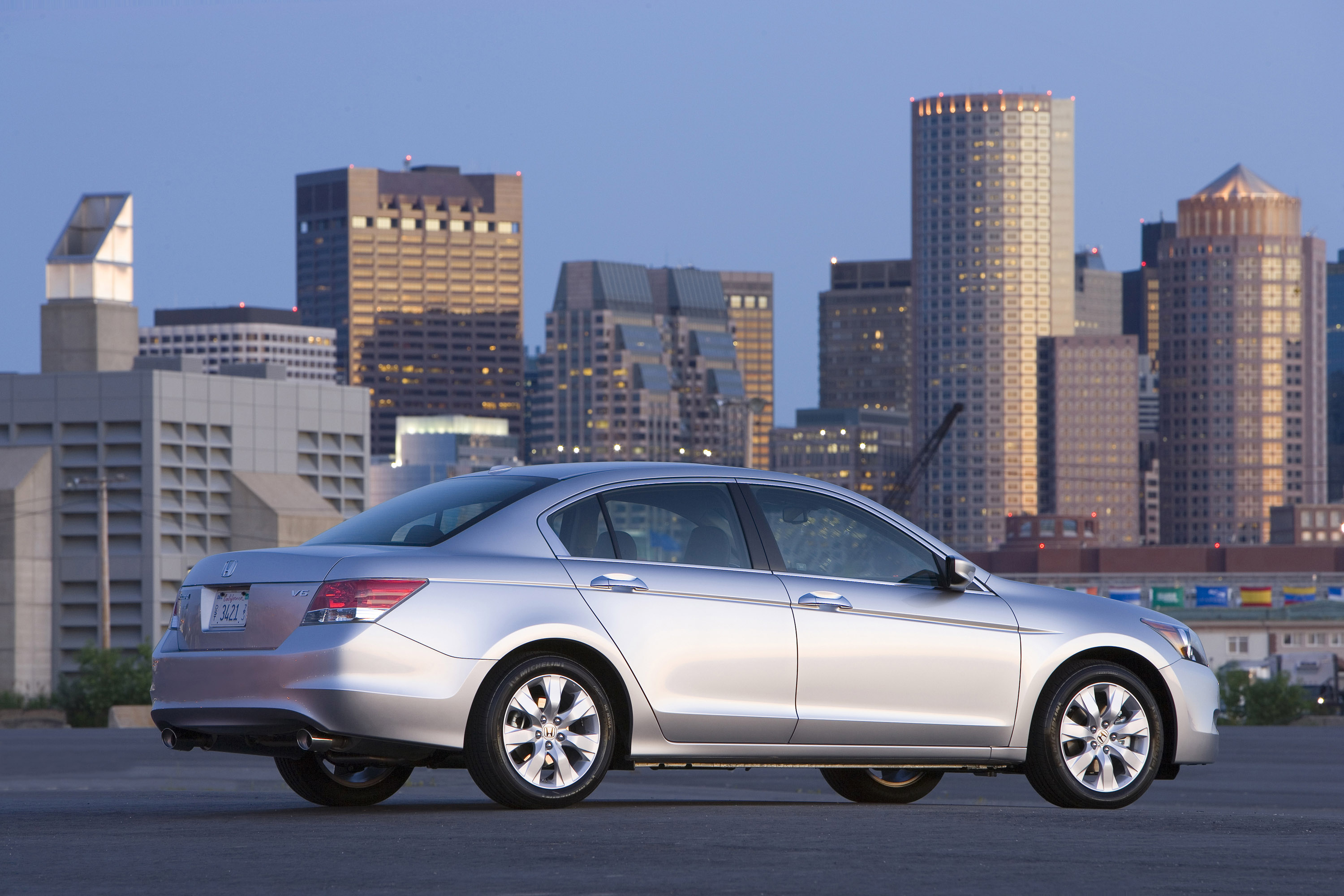 Honda Accord EX-L V6 Sedan photo #31