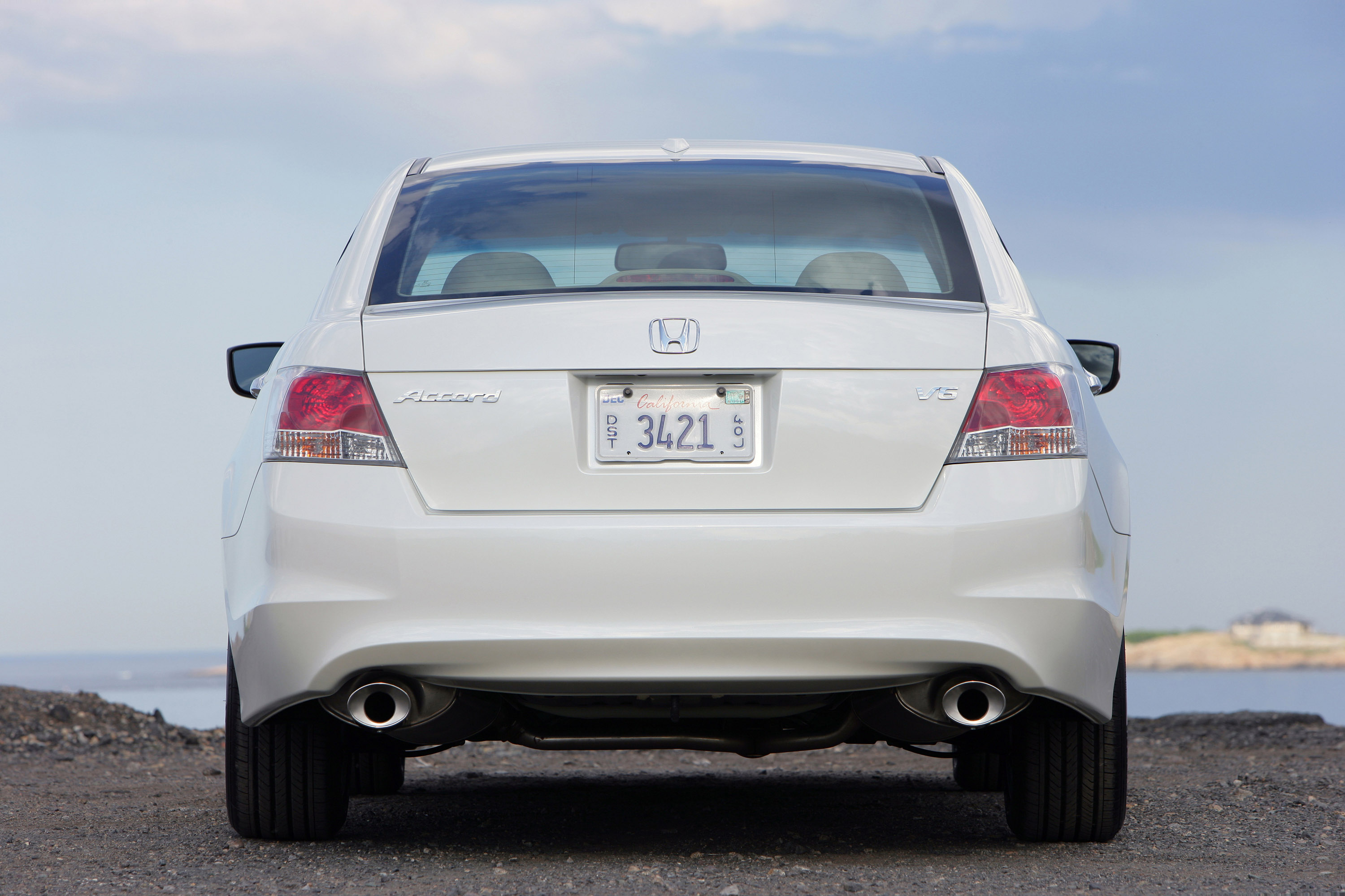 Honda Accord EX-L V6 Sedan photo #33