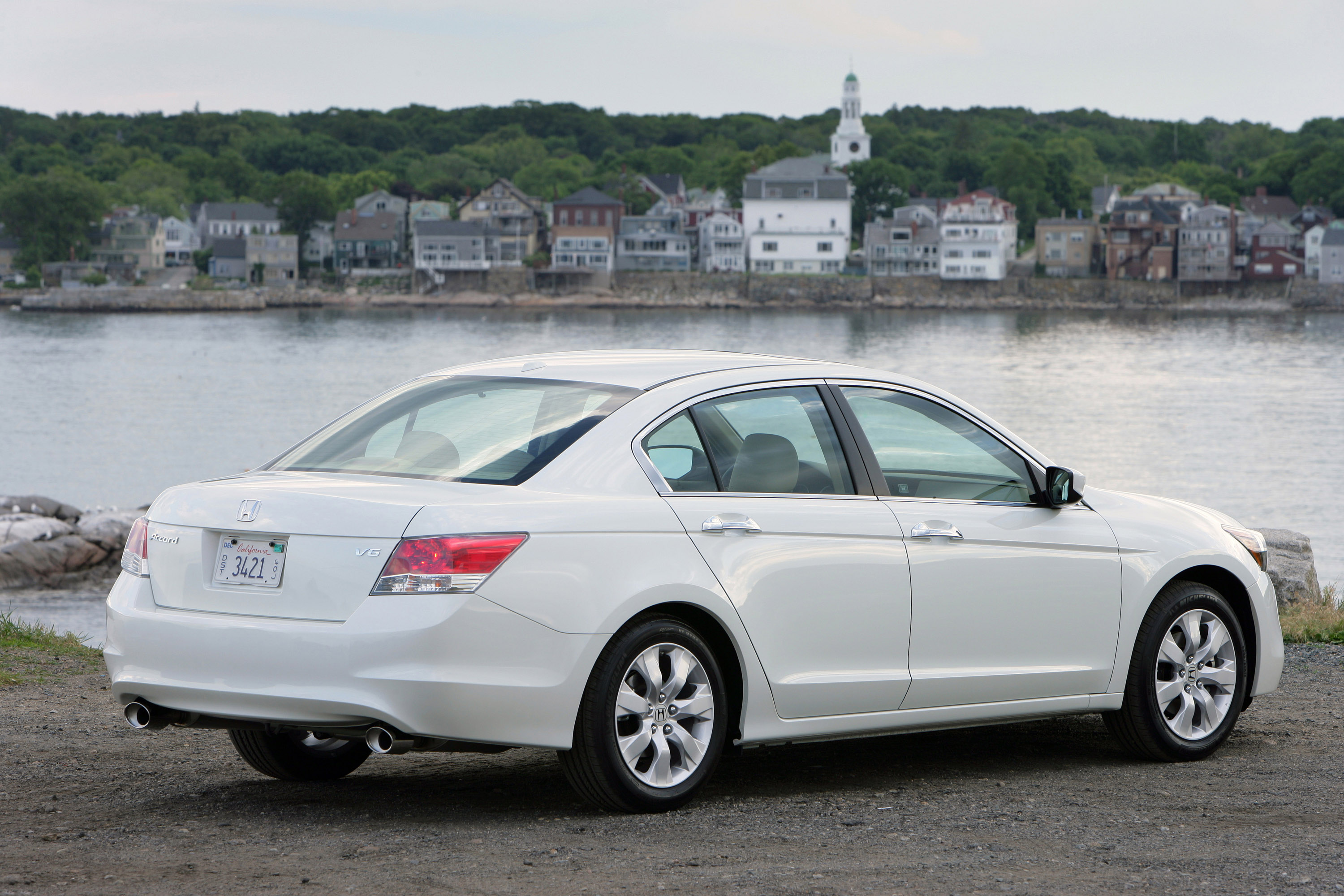 Honda Accord EX-L V6 Sedan photo #34