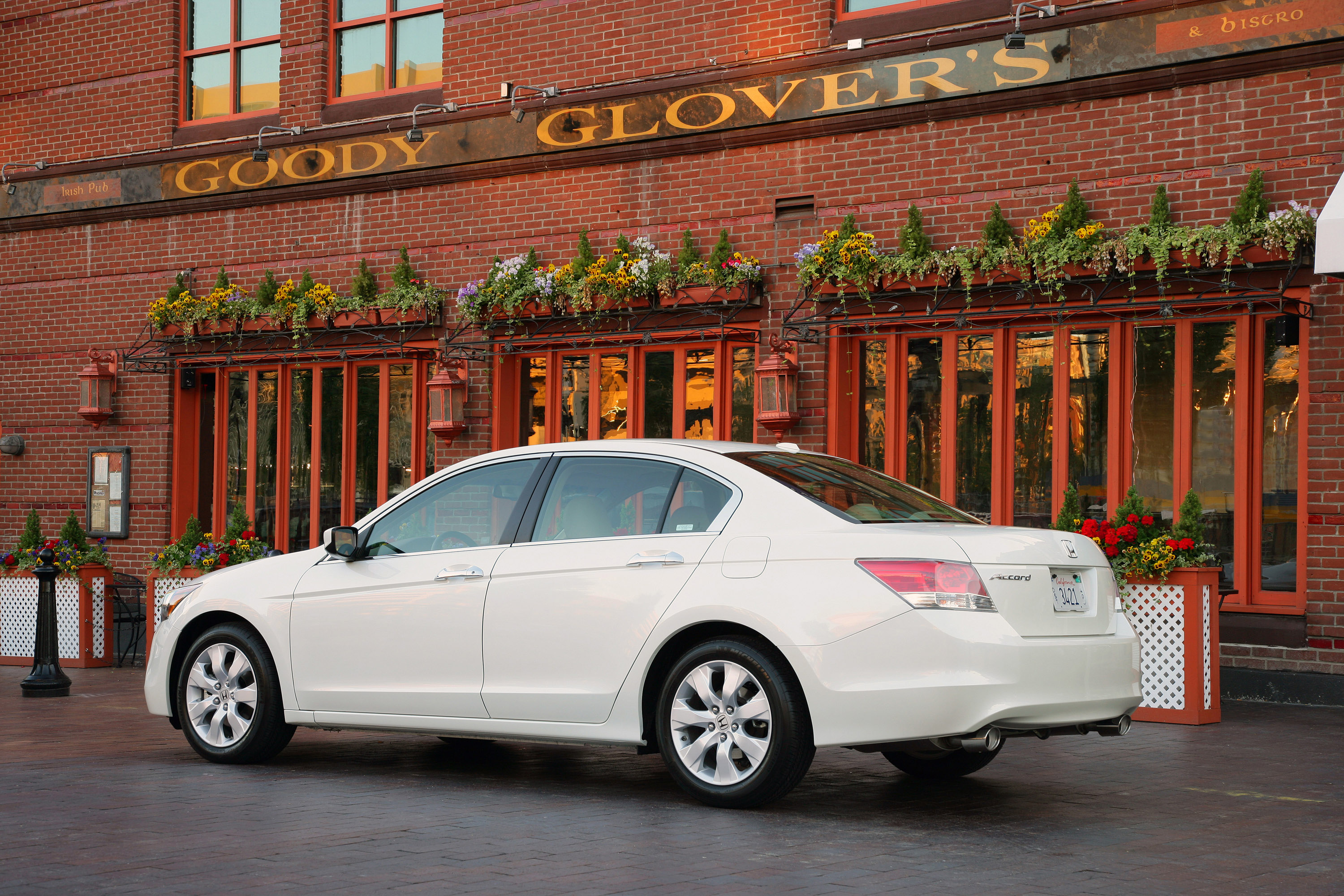Honda Accord EX-L V6 Sedan photo #39