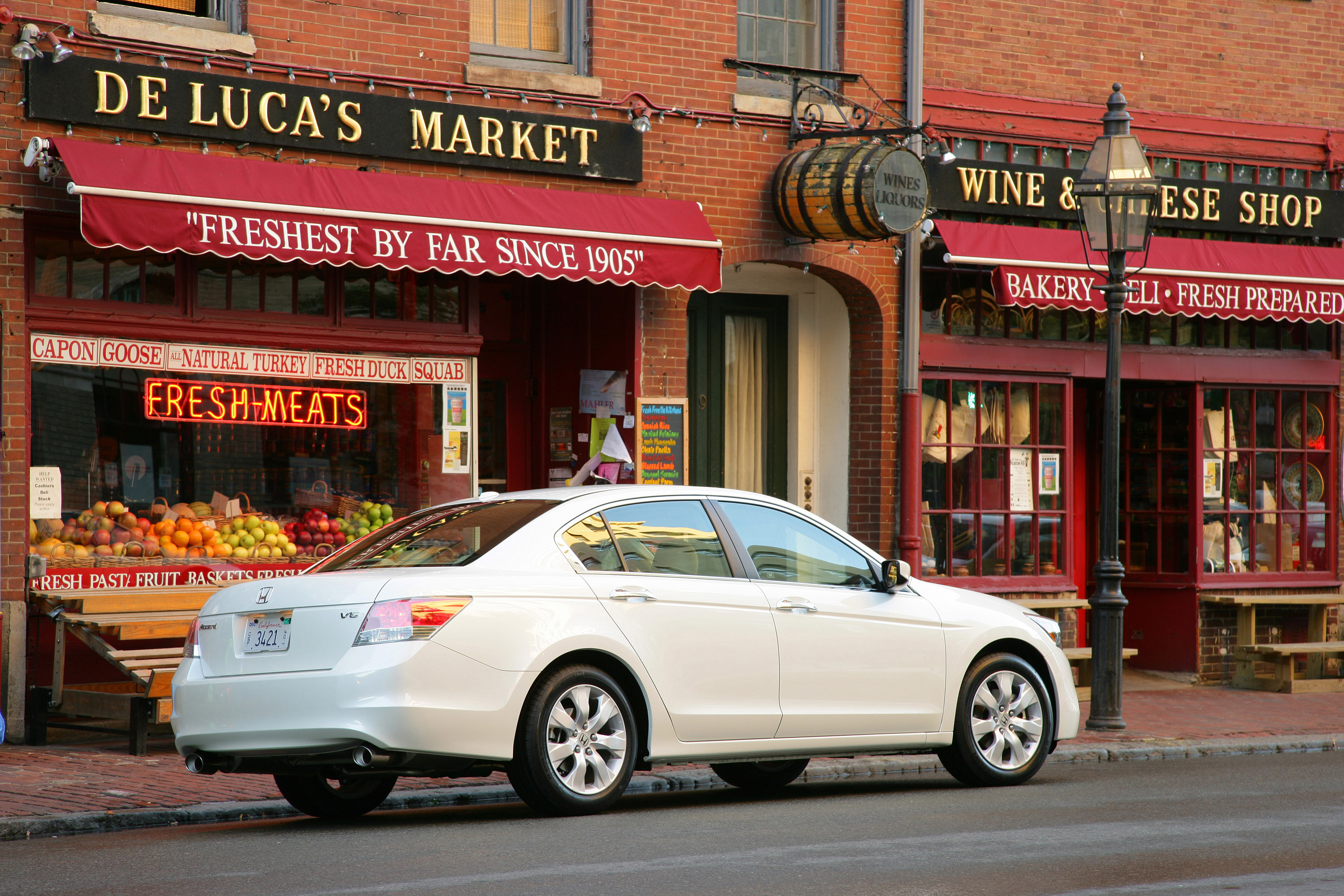 Honda Accord EX-L V6 Sedan photo #40