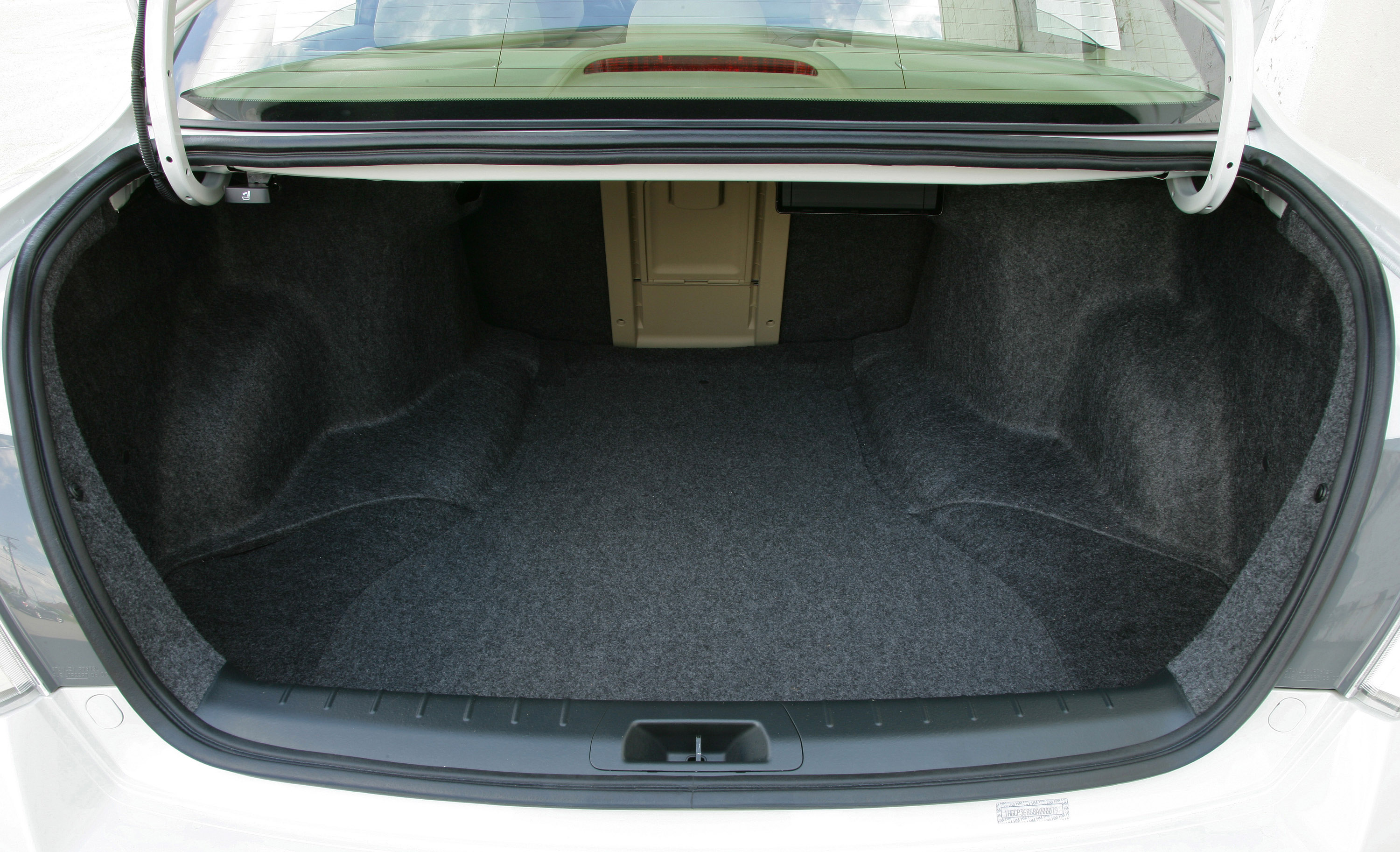 Honda Accord EX-L V6 Sedan photo #48