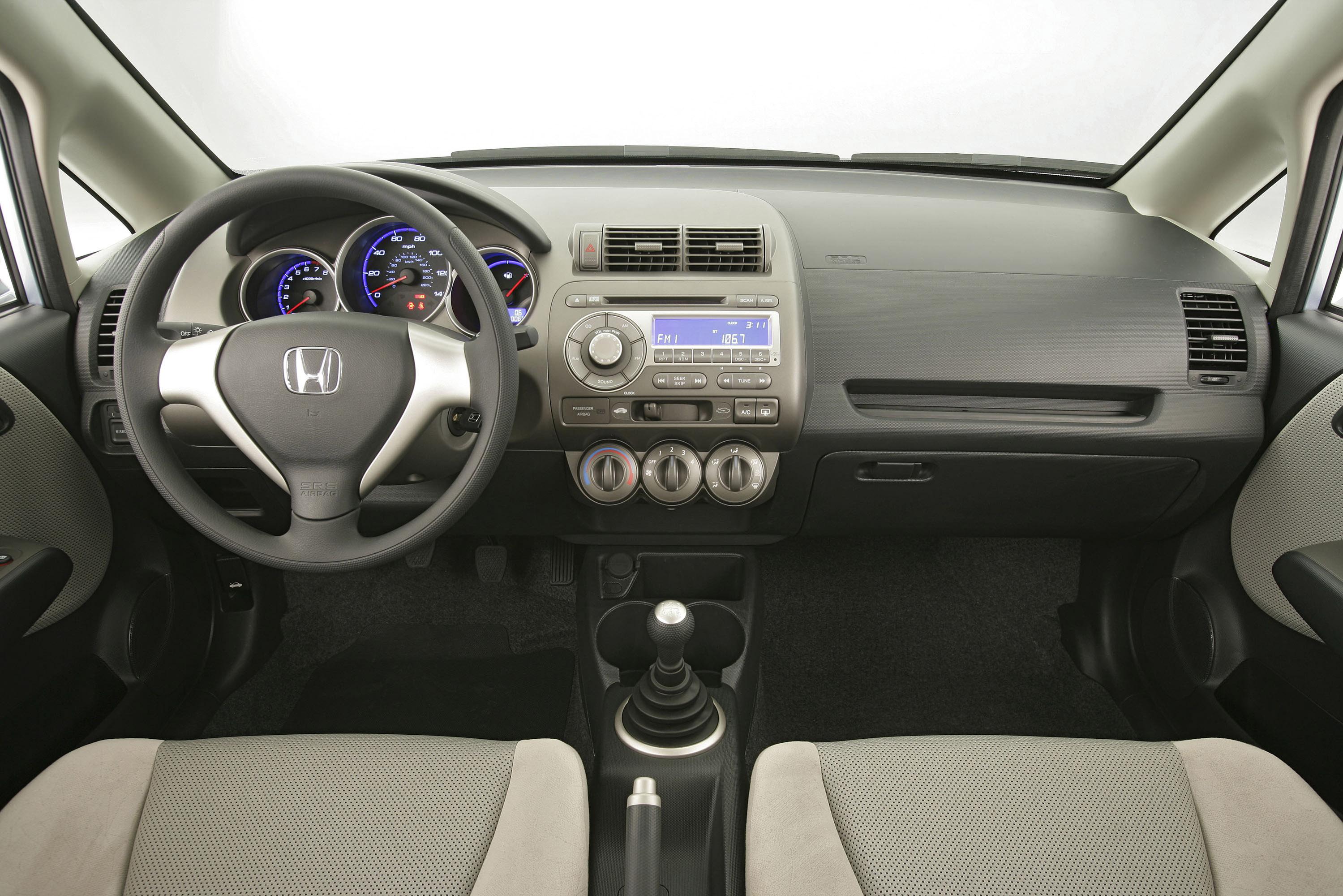 Honda Fit photo #17