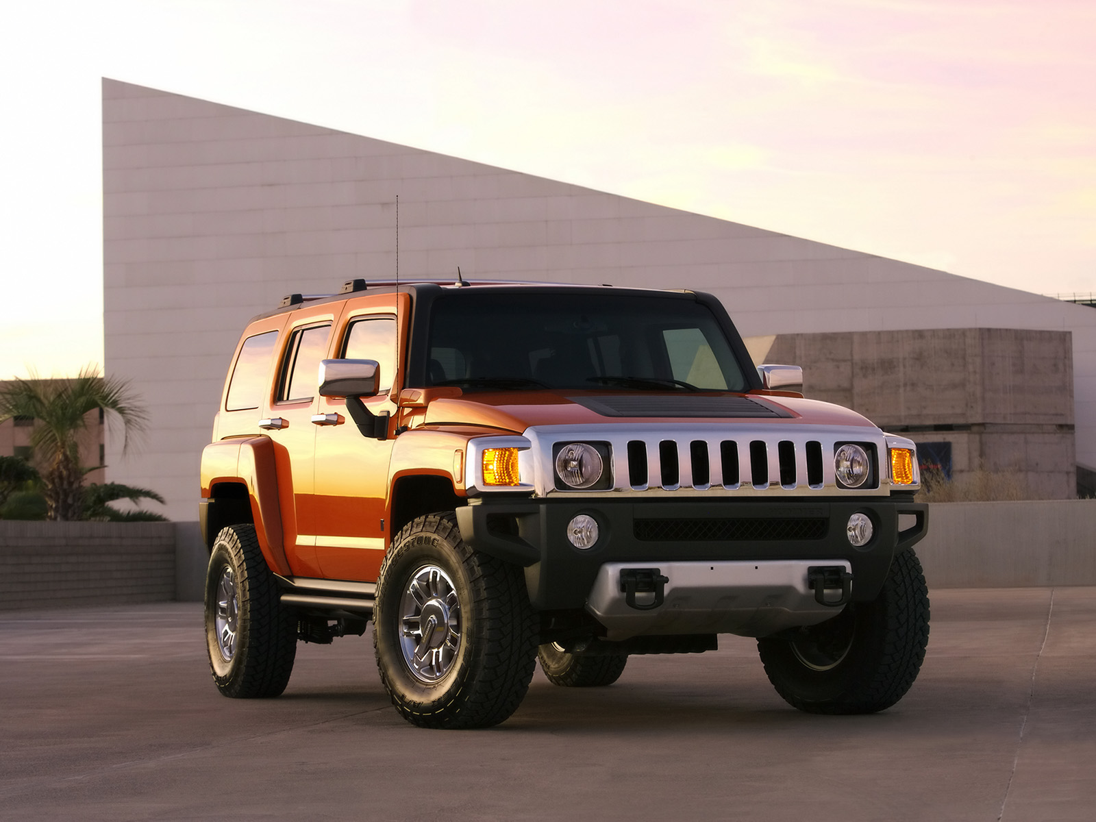 Hummer H3 Alpha photo #2