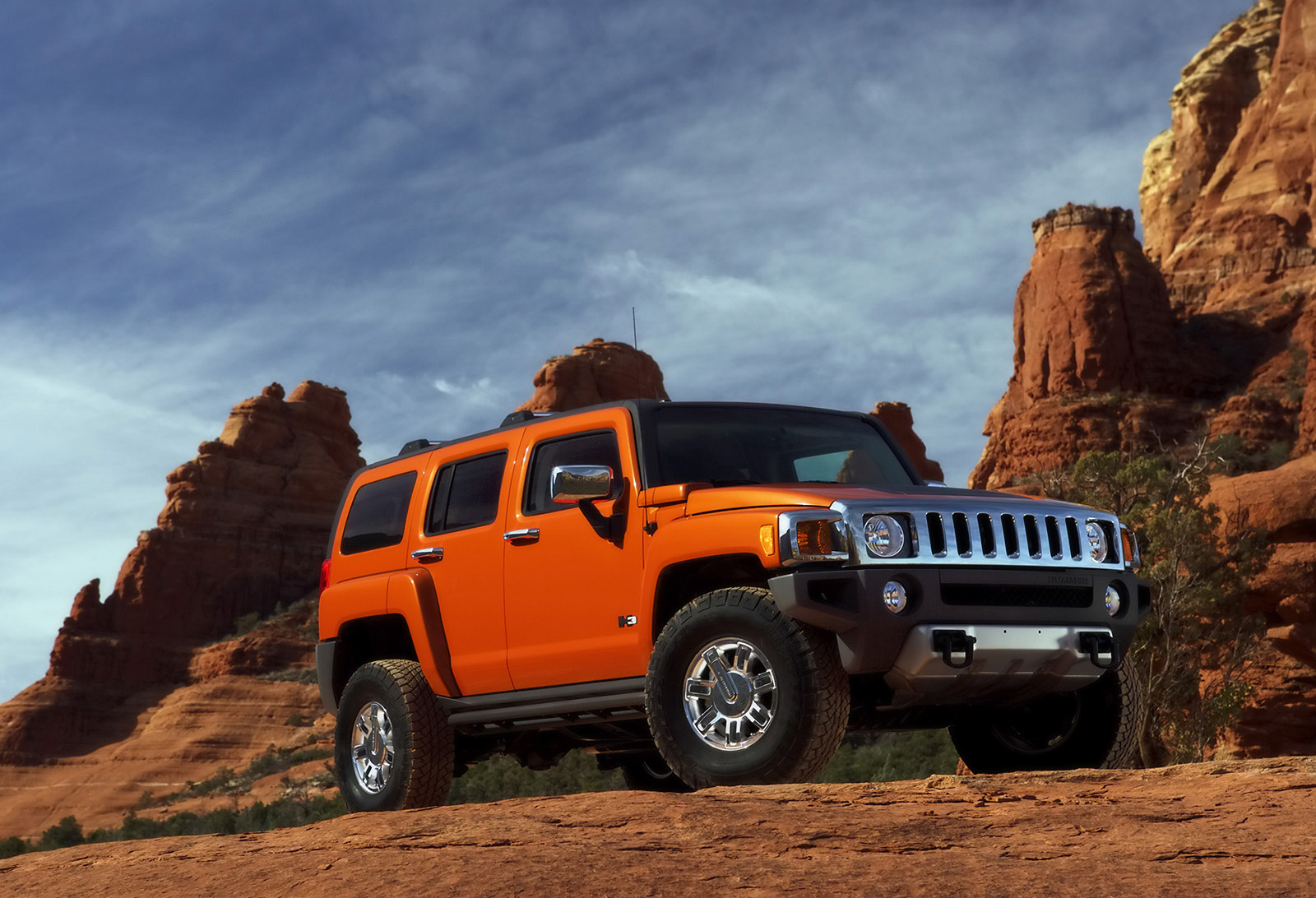 Hummer H3 Alpha photo #3