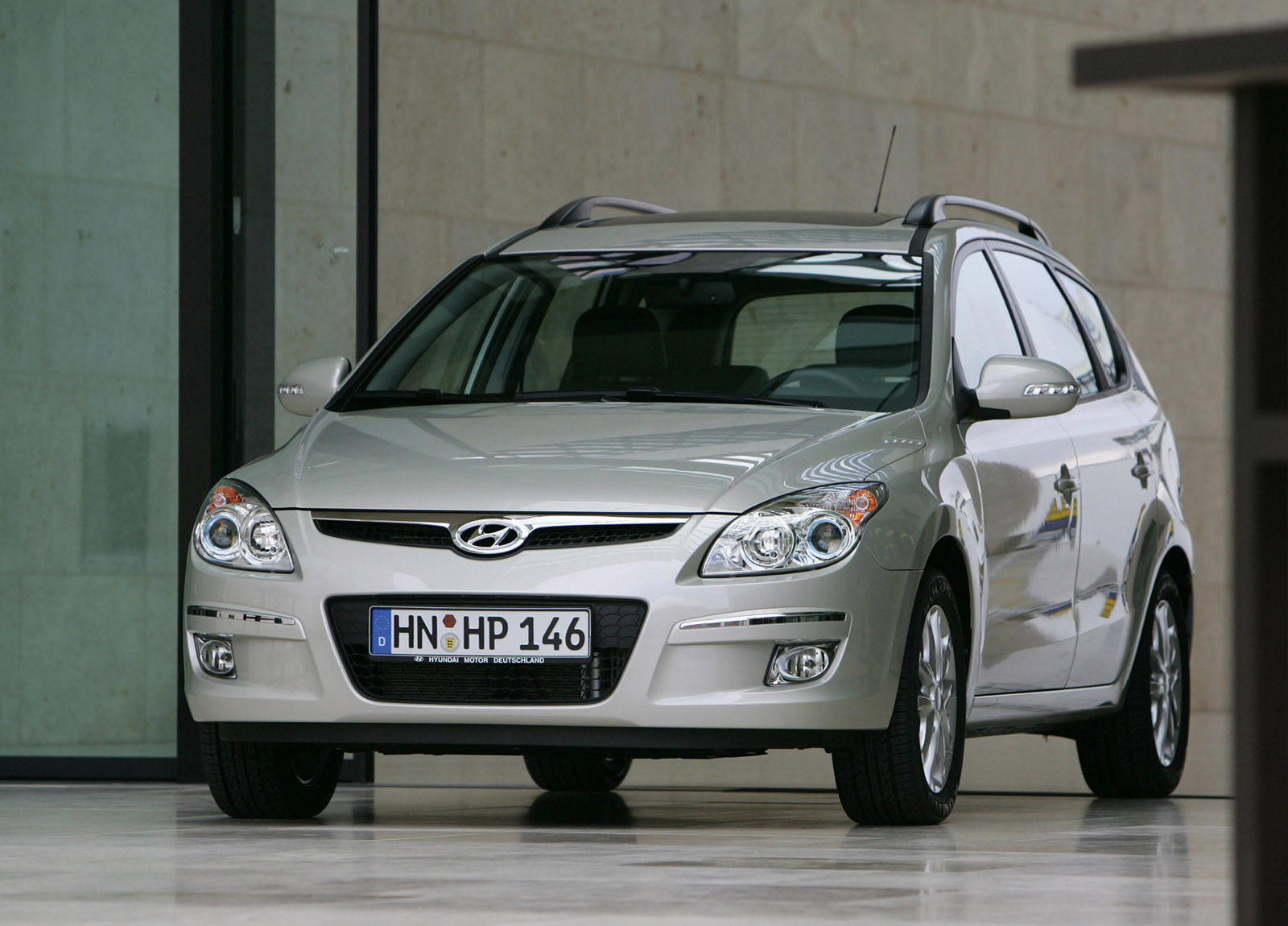 Hyundai i30 Estate photo #16