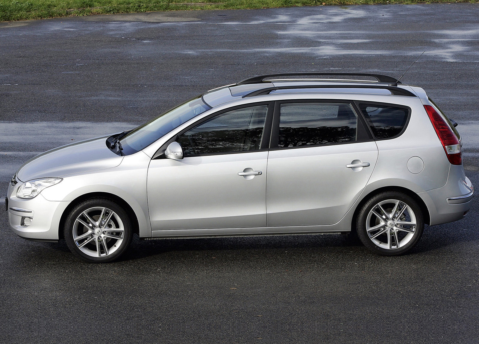 Hyundai i30 Estate photo #22