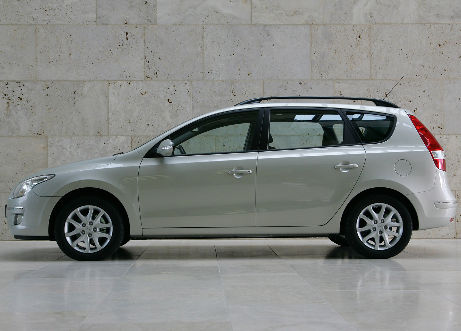 Hyundai i30 Estate photo #29