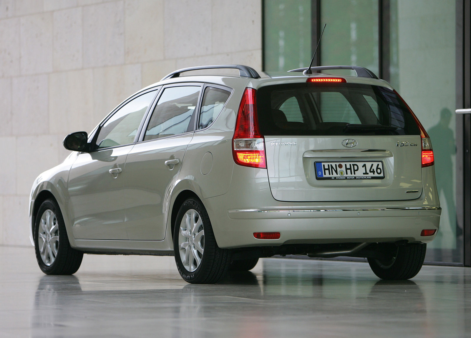 Hyundai i30 Estate photo #43