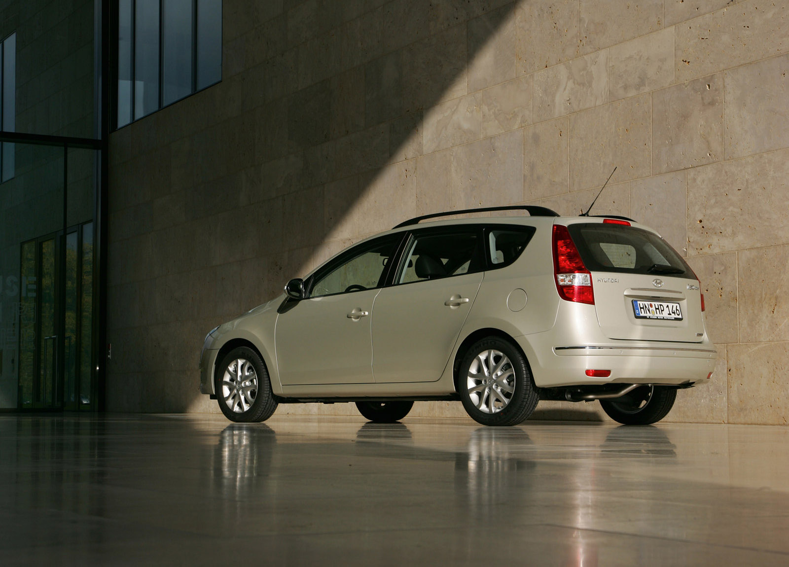 Hyundai i30 Estate photo #46