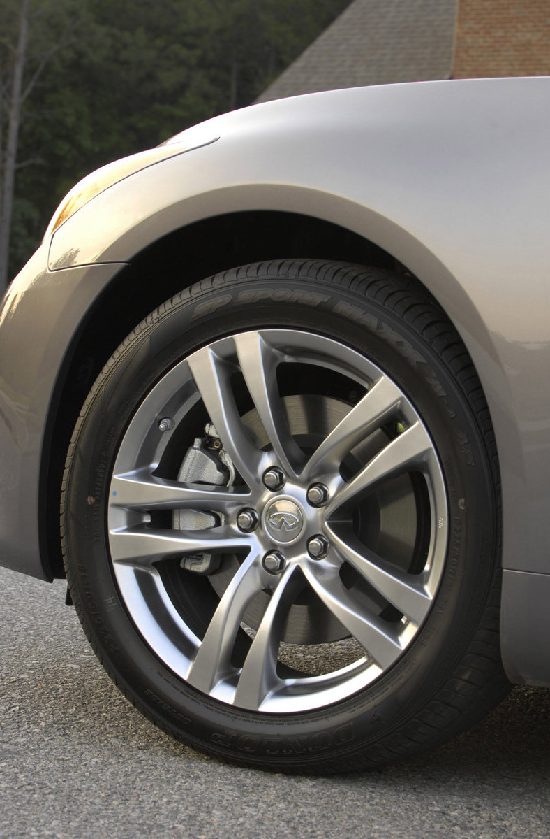Infiniti G37 Coupe photo #15