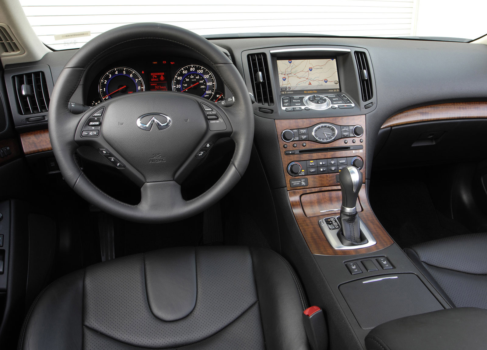 Infiniti G37 Coupe photo #29