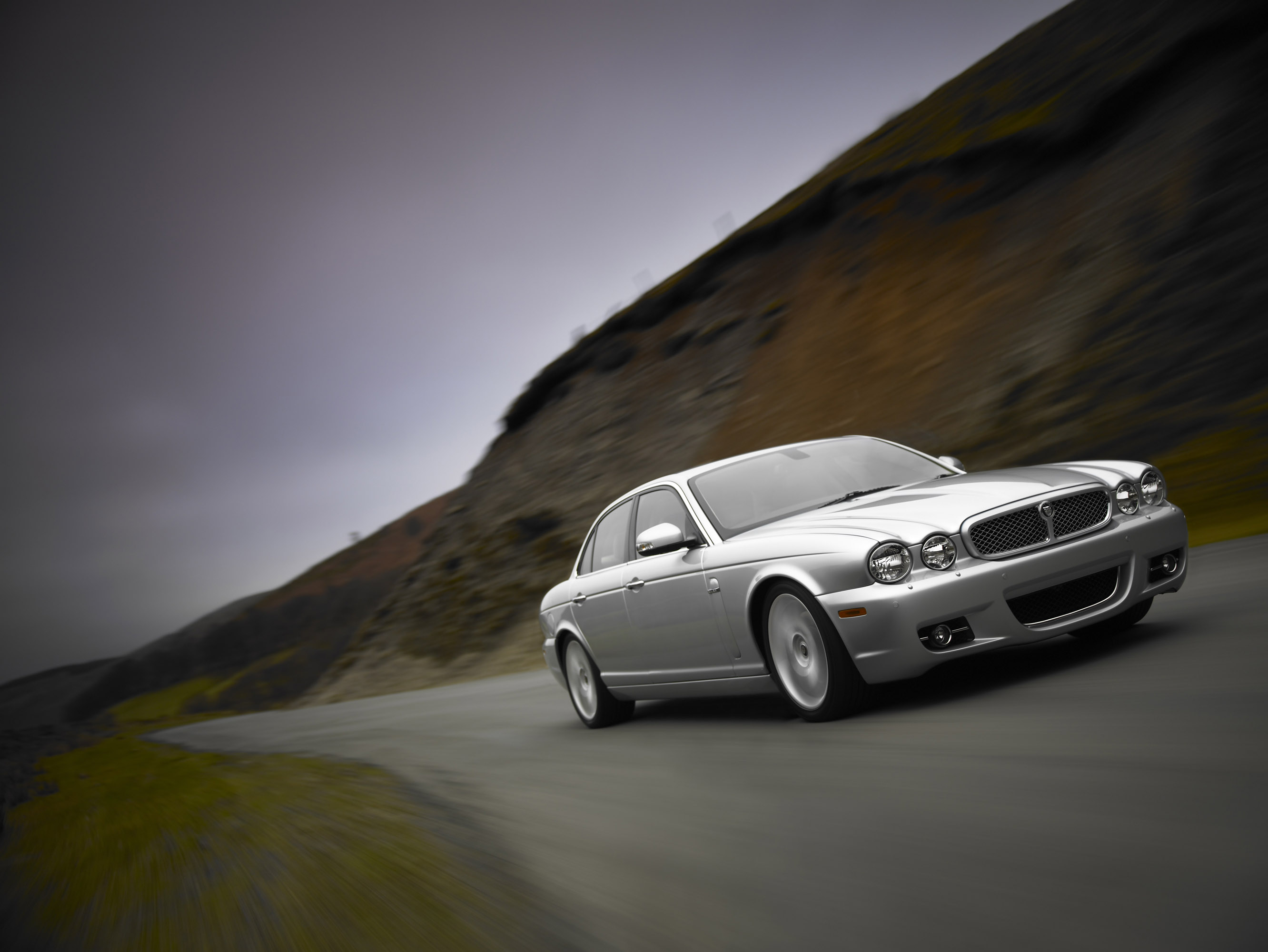 Jaguar XJ photo #2