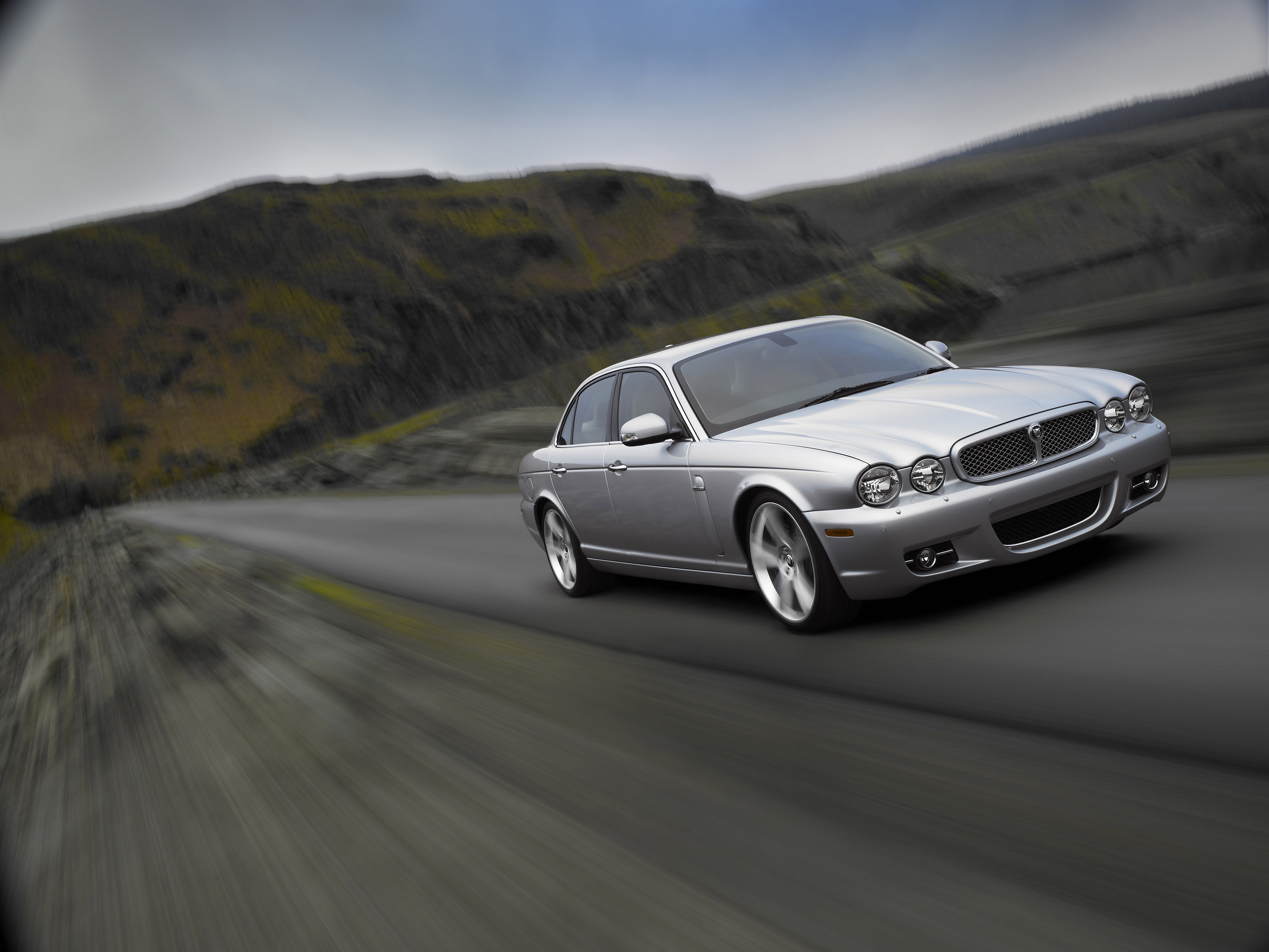 Jaguar XJ photo #6