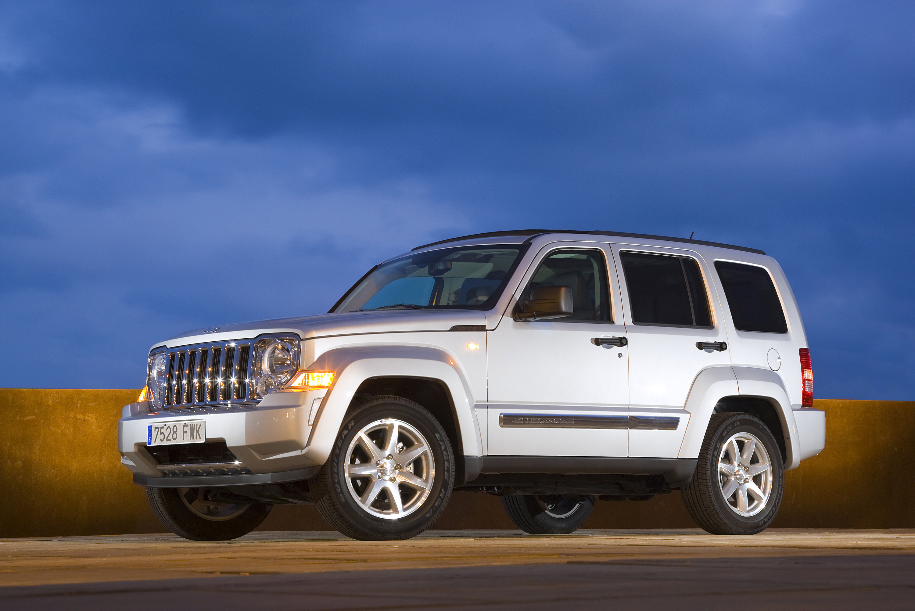 Jeep Cherokee photo #20