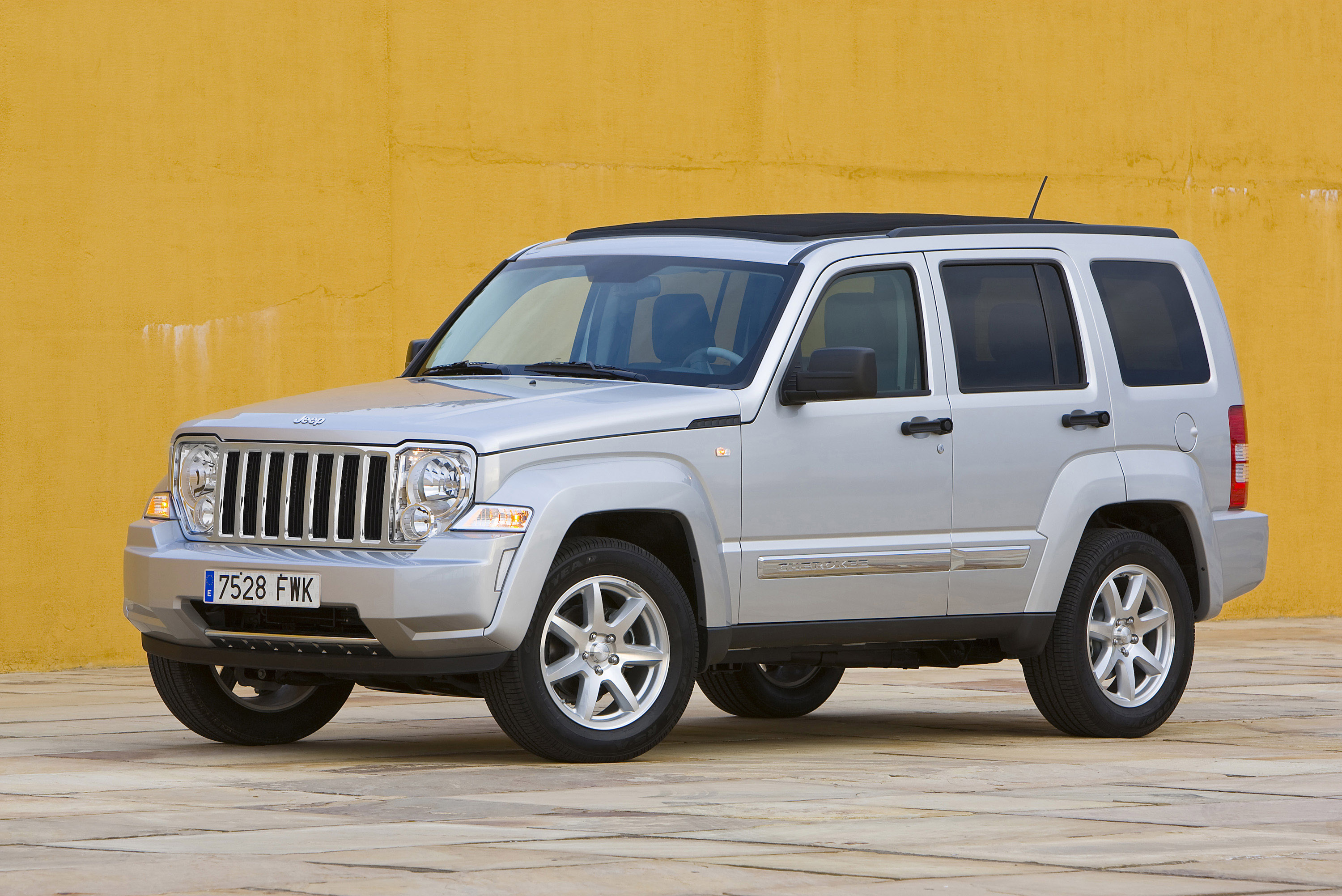 Jeep Cherokee photo #22