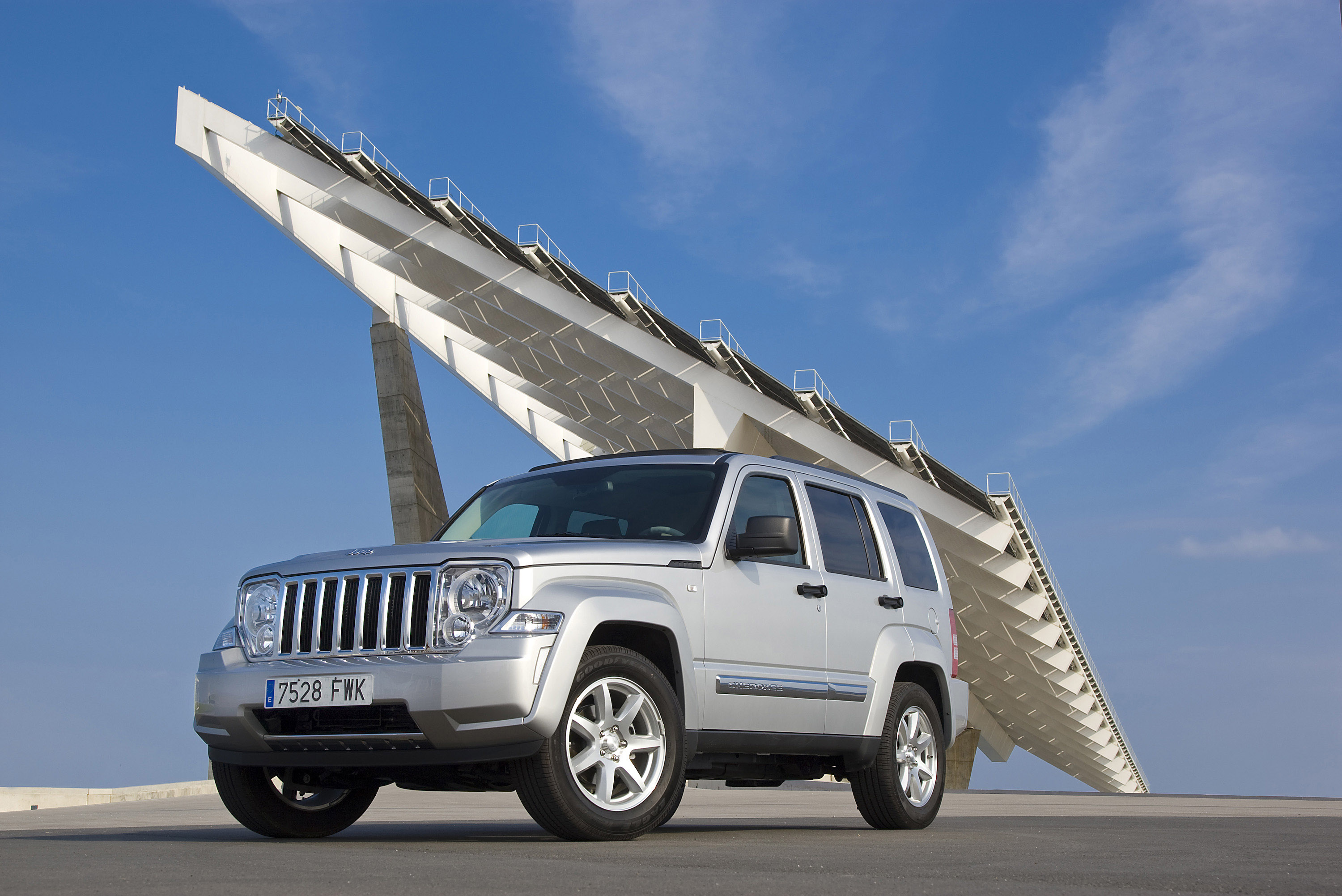 Jeep Cherokee photo #25