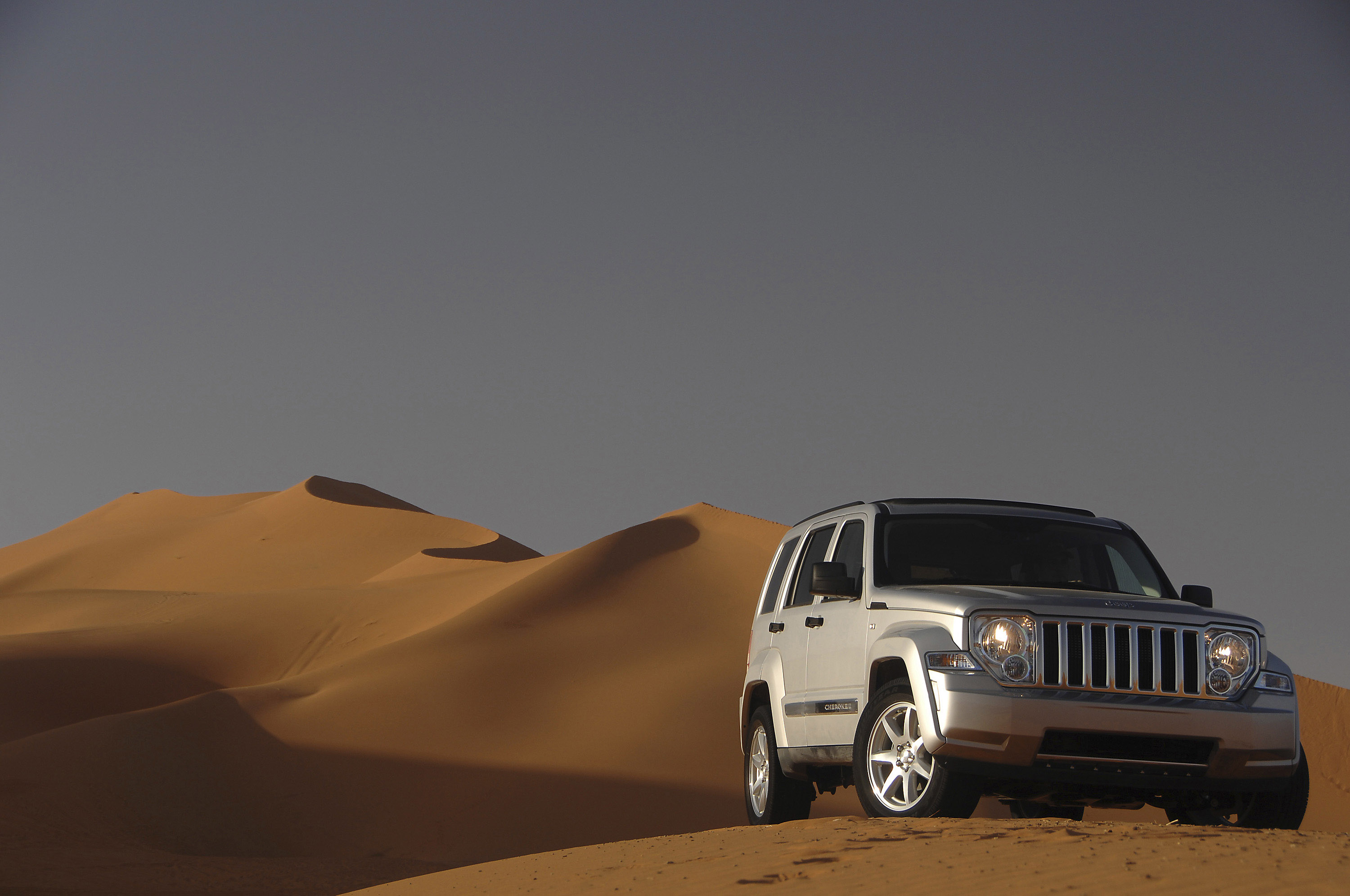 Jeep Cherokee photo #34