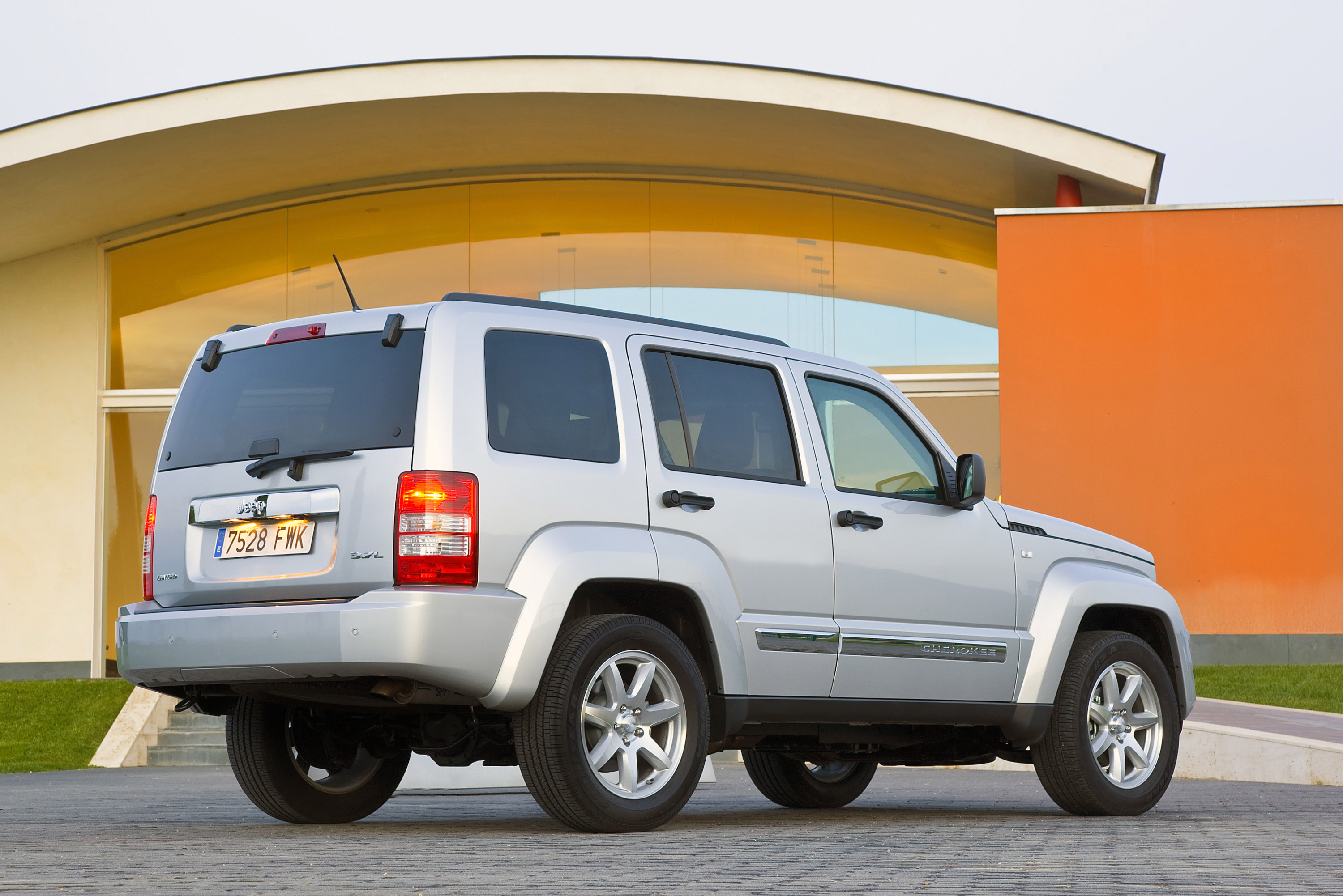Jeep Cherokee photo #56