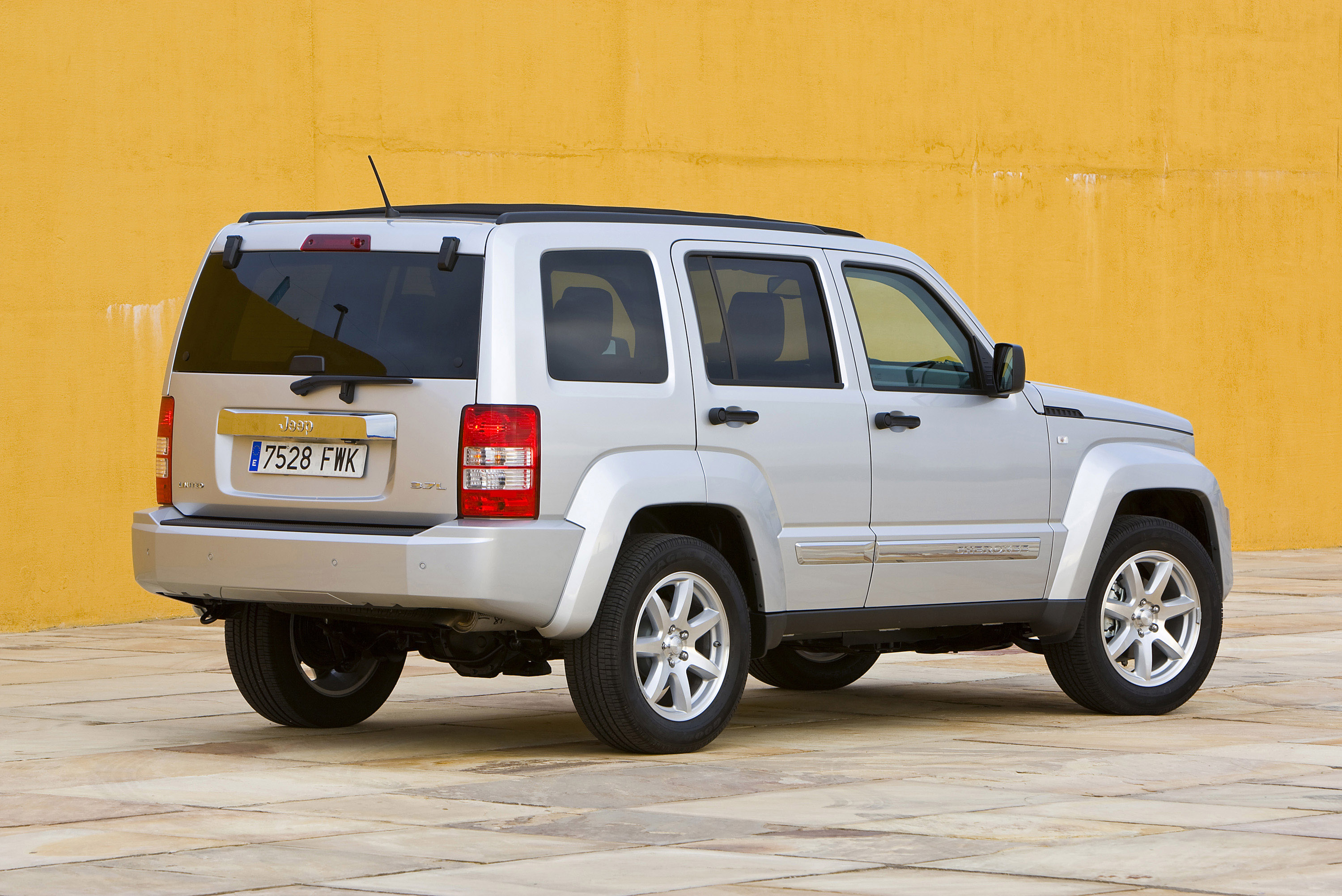 Jeep Cherokee photo #58