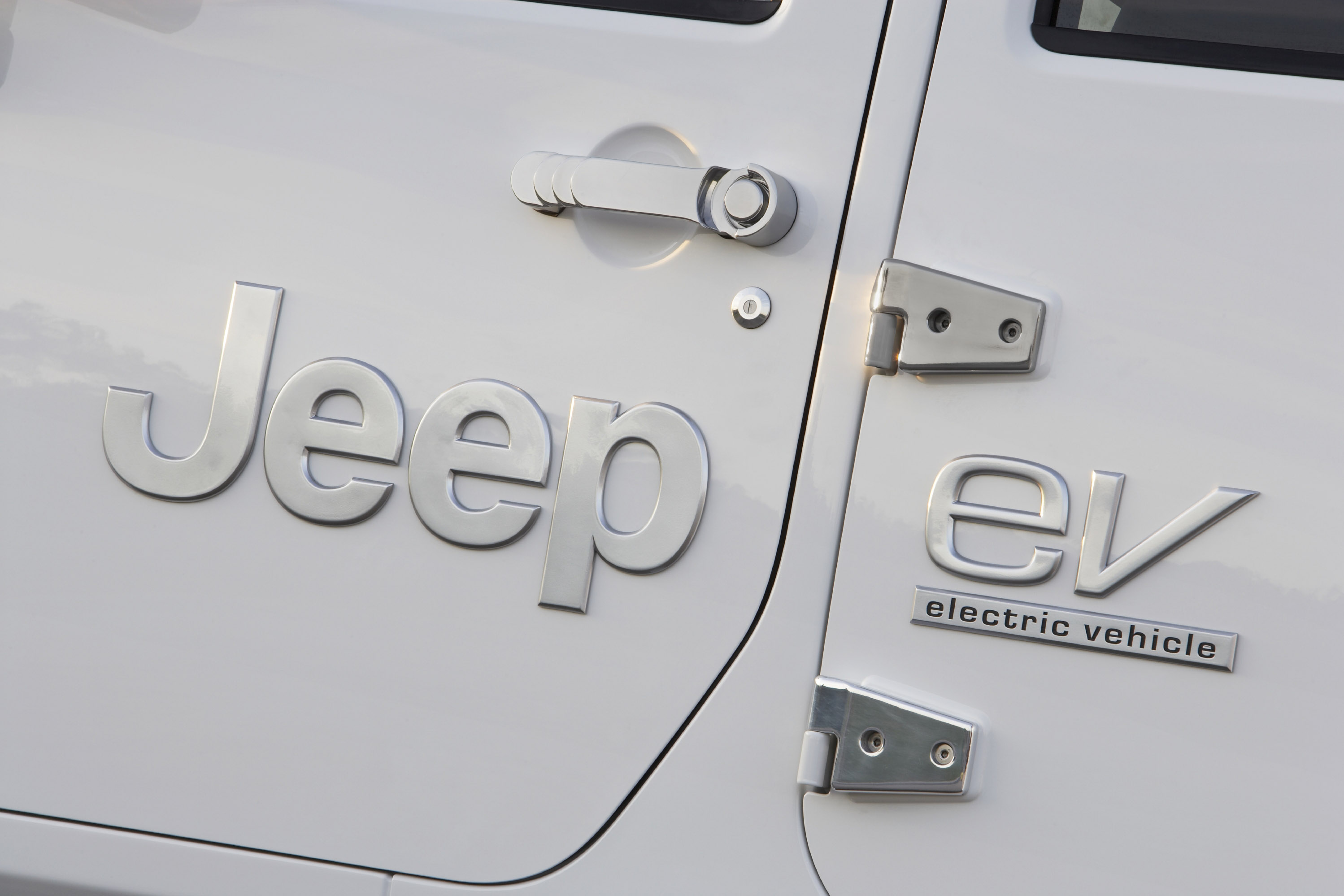 Jeep EV Concept photo #11