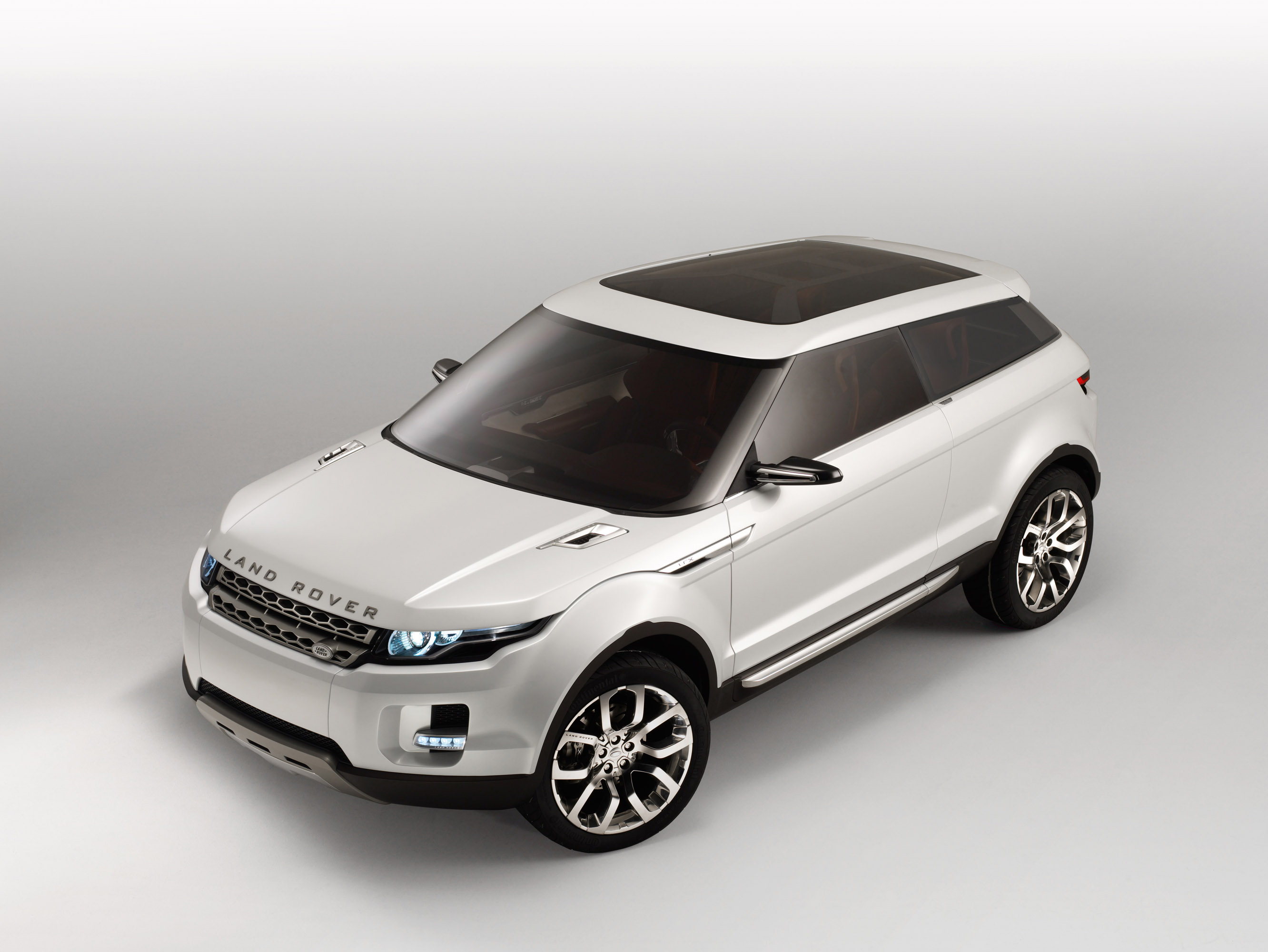 Land Rover LRX Concept photo #2